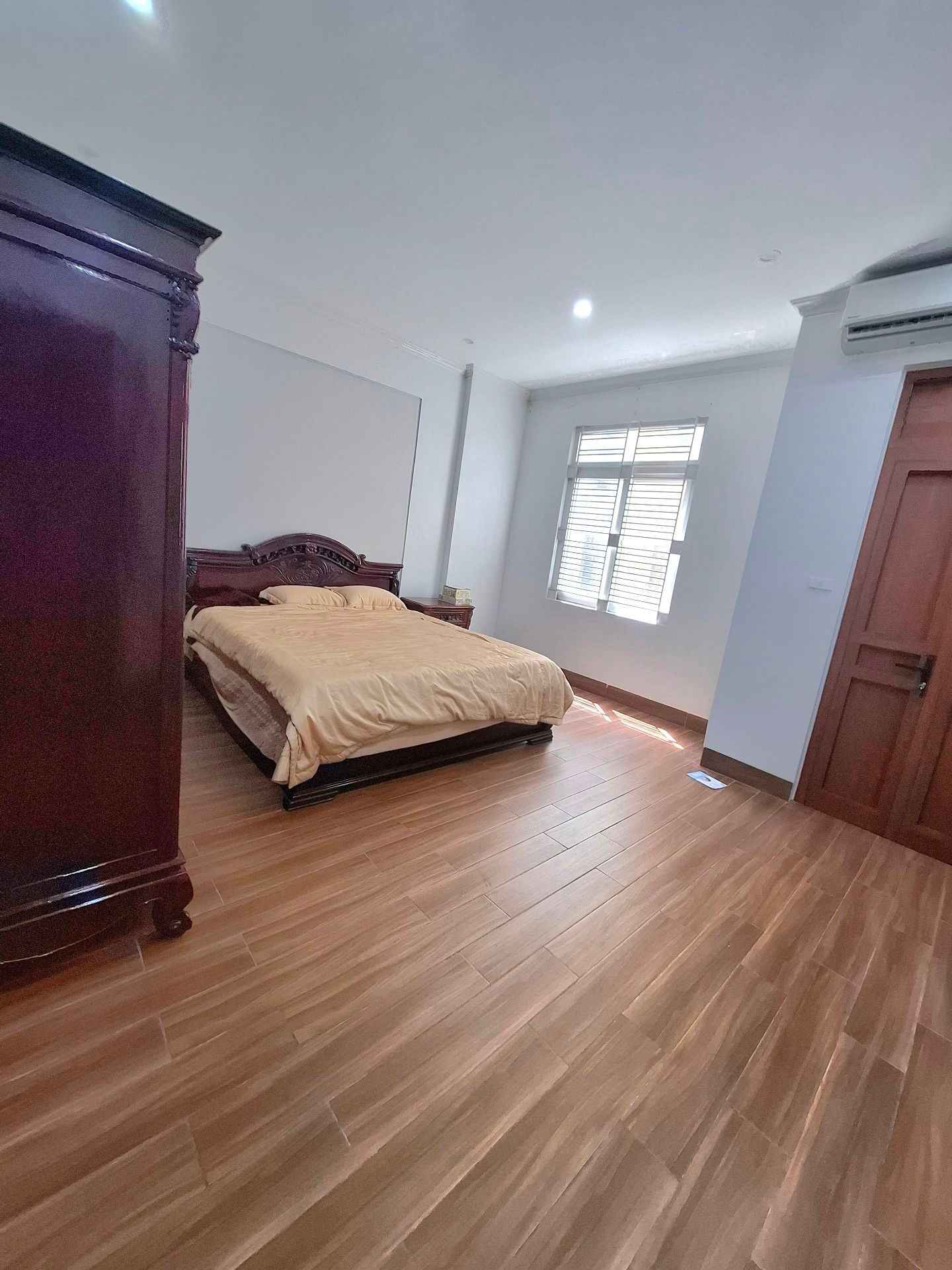 Bán nhà Khuất Duy Tiến - diện tích 58m2 5 tầng - Mặt ngõ ô tô tránh - giá 27 tỷ