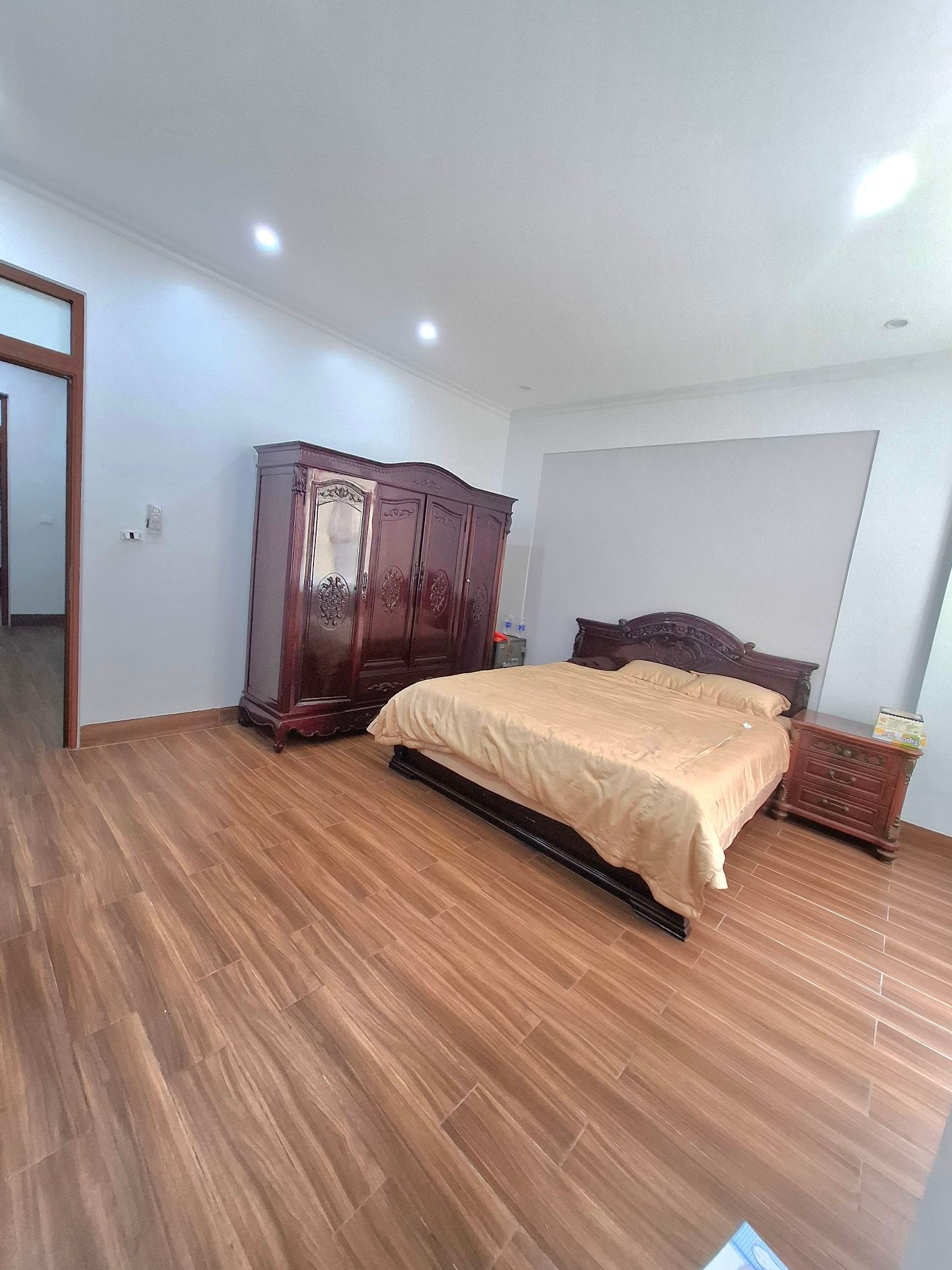 Bán nhà Khuất Duy Tiến - diện tích 58m2 5 tầng - Mặt ngõ ô tô tránh - giá 27 tỷ