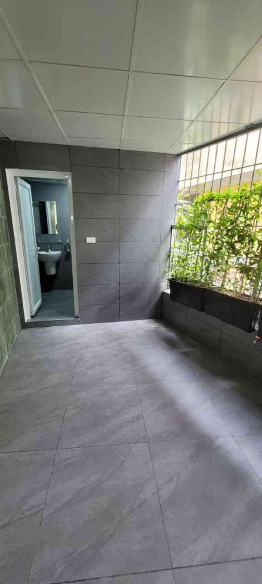 Bán nhà Lương Sử A - diện tích 40m2 3 tầng - 2 mặt thoáng - giá 8,2 tỷ