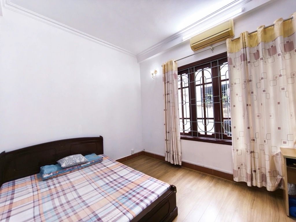 Bán nhà Minh Khai - diện tích 20m2 5 tầng - Nhà đẹp trung tâm - giá 6,9 tỷ