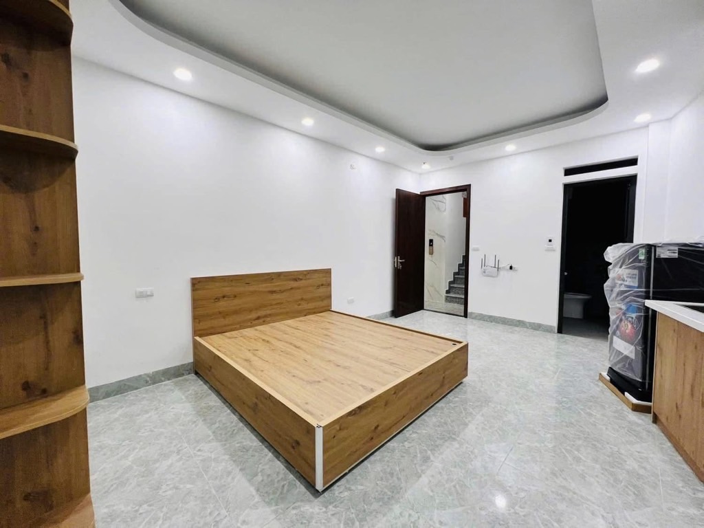 Bán nhà Thổ Quan - diện tích 115m2 7 tầng - Ô tô vào nhà - giá 35 tỷ