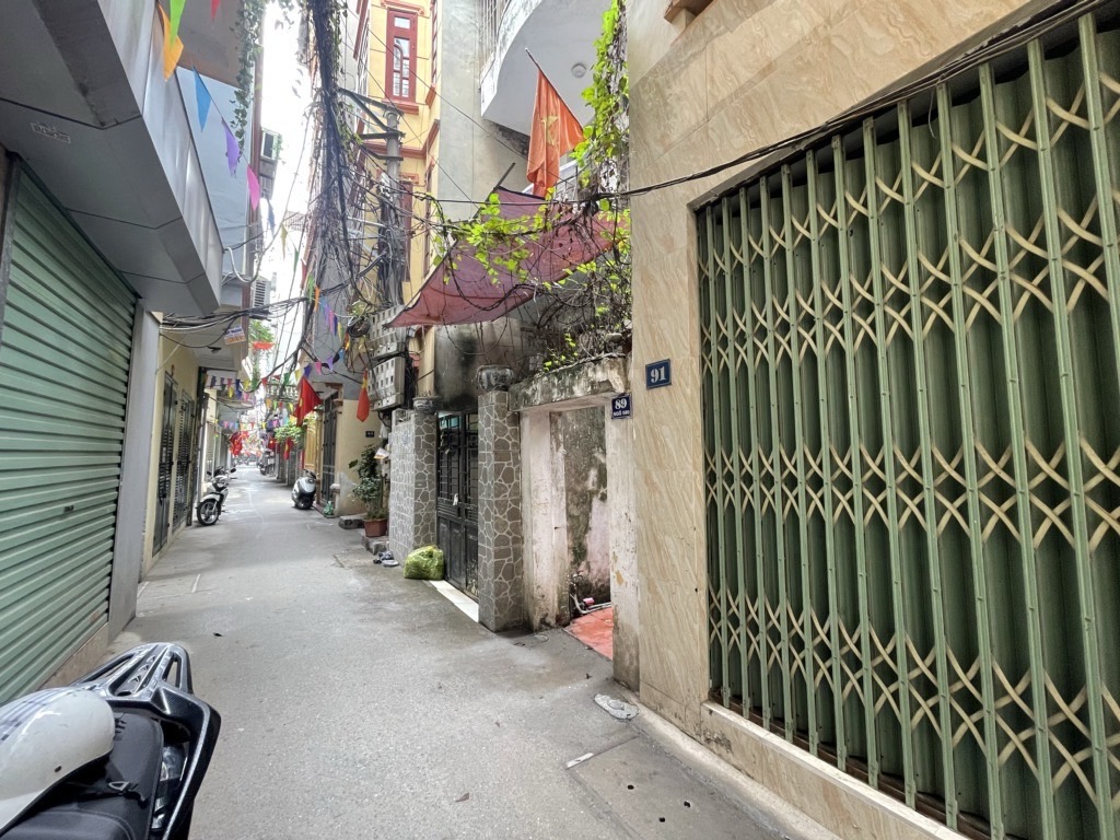 Bán nhà Trường Chinh - diện tích 122m2 3 tầng - Ô Tô Đỗ Cửa - giá 29 tỷ