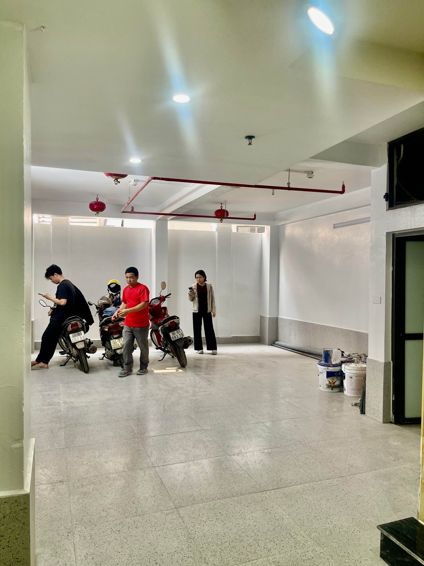 Bán nhà Ngõ Trại Cá - diện tích 65m2 7 tầng - SIÊU PHẨM CCMN - giá 18,2 tỷ