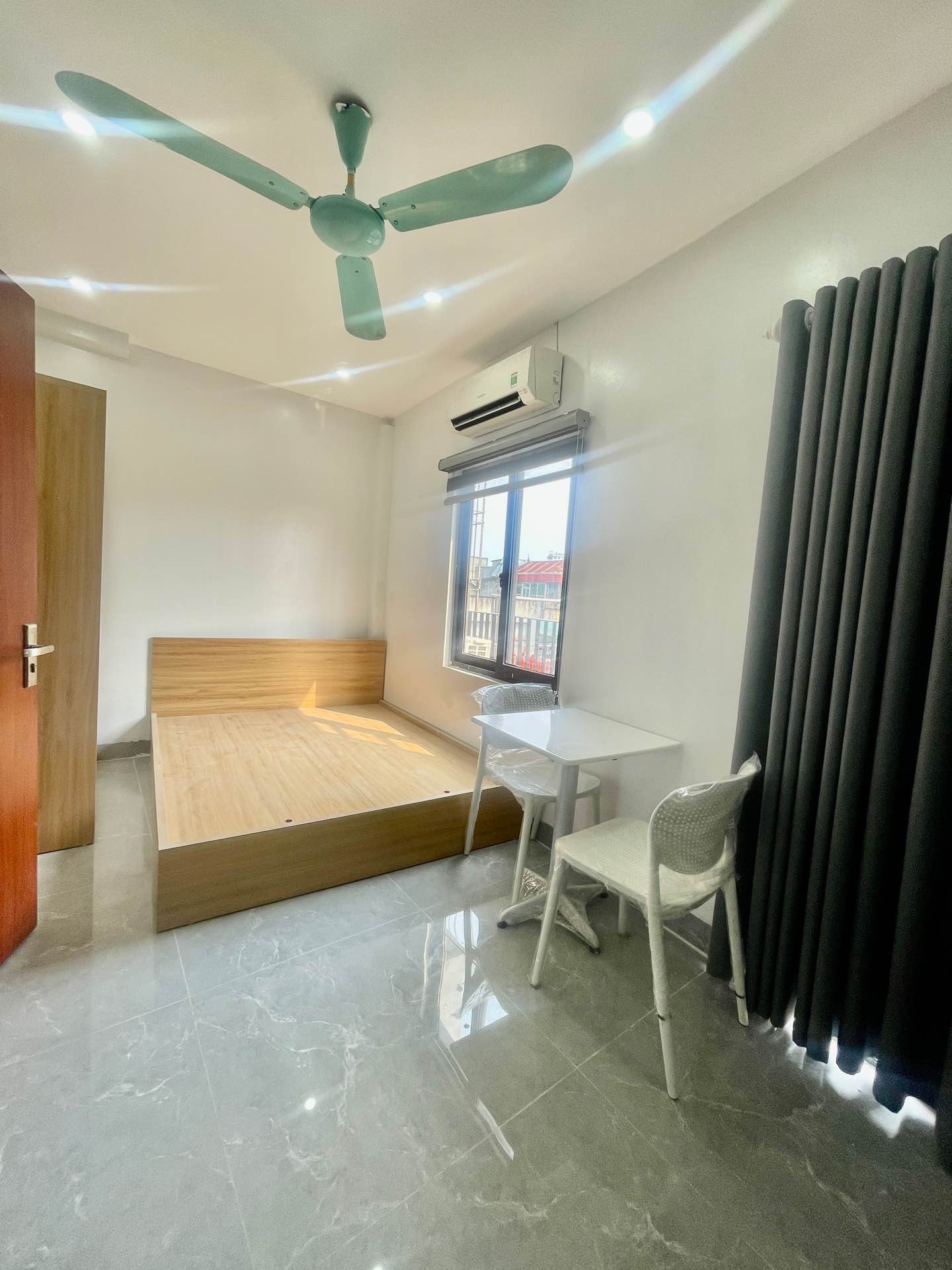 Bán nhà Ngõ Trại Cá - diện tích 65m2 7 tầng - SIÊU PHẨM CCMN - giá 18,2 tỷ