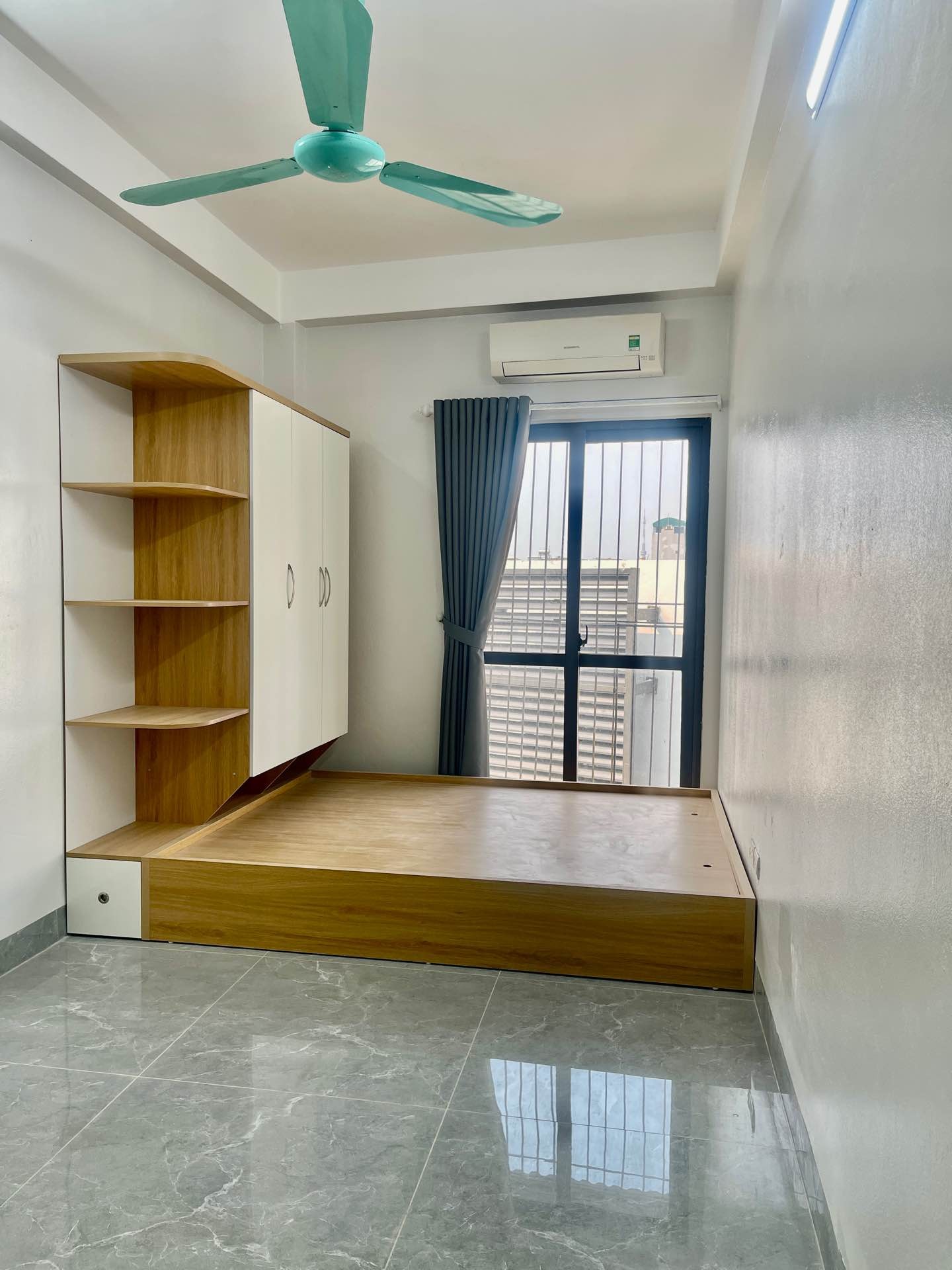 Bán nhà Ngõ Trại Cá - diện tích 65m2 7 tầng - SIÊU PHẨM CCMN - giá 18,2 tỷ