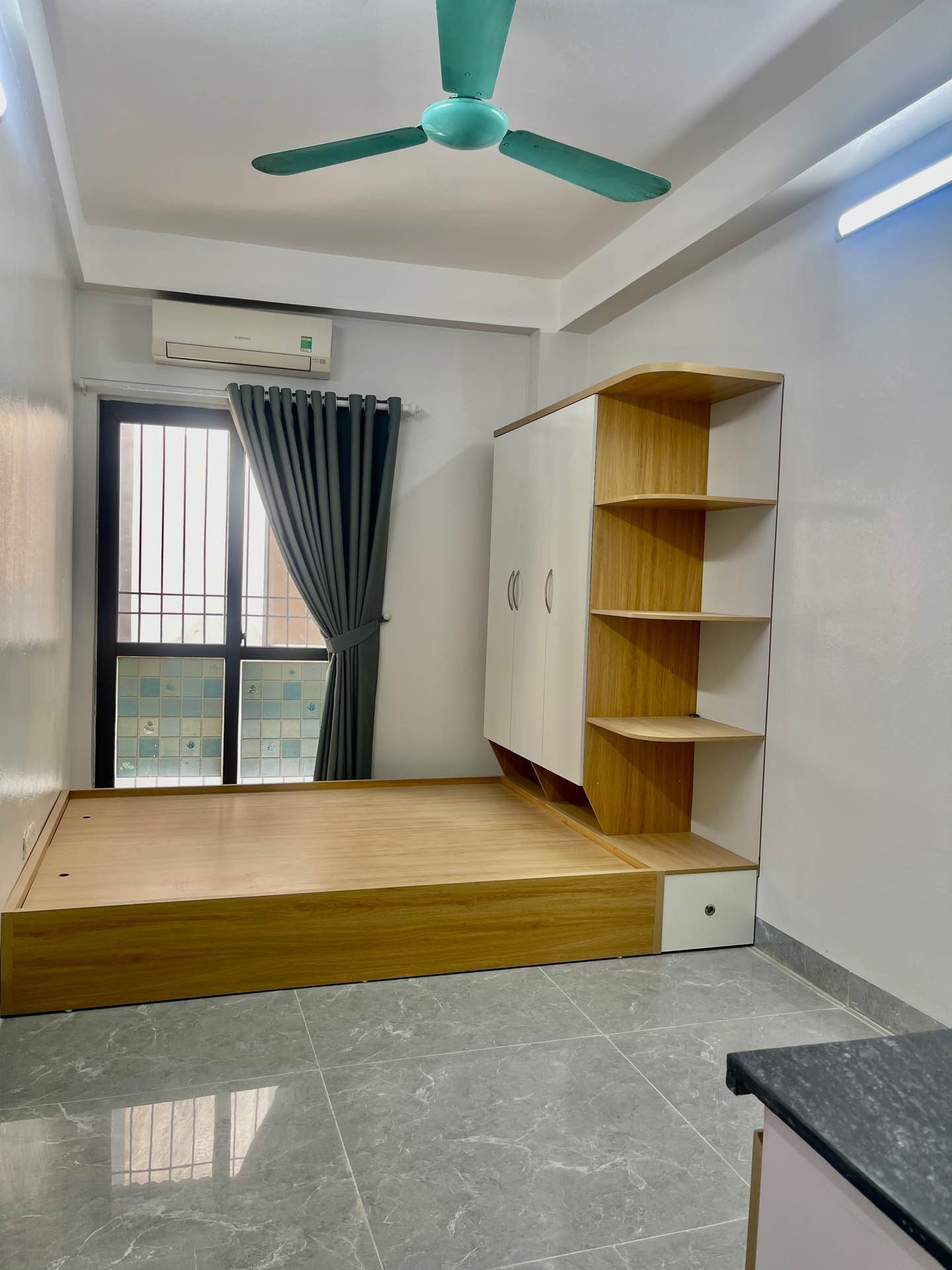 Bán nhà Ngõ Trại Cá - diện tích 65m2 7 tầng - SIÊU PHẨM CCMN - giá 18,2 tỷ