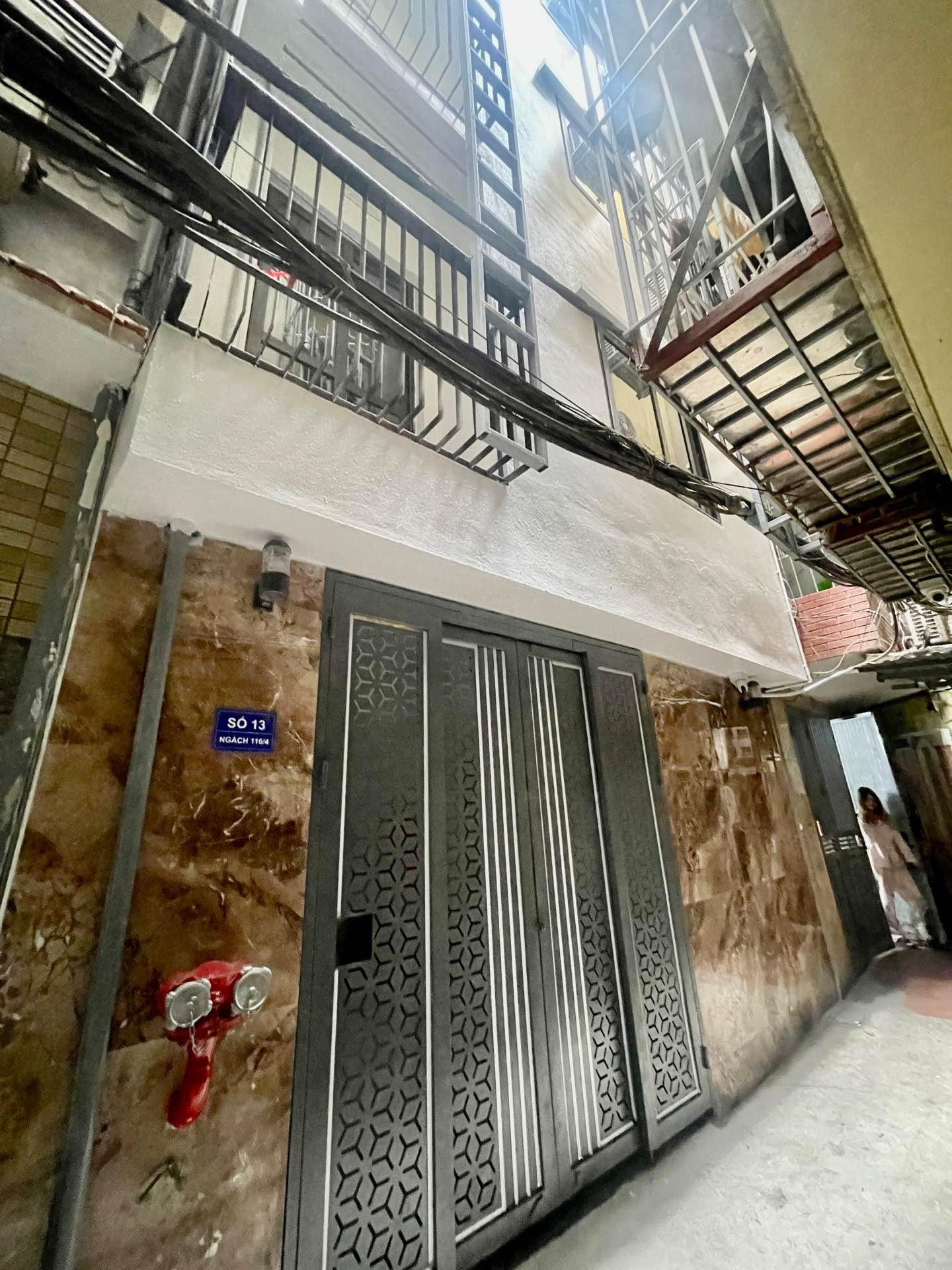 Bán nhà Ngõ Trại Cá - diện tích 65m2 7 tầng - SIÊU PHẨM CCMN - giá 18,2 tỷ