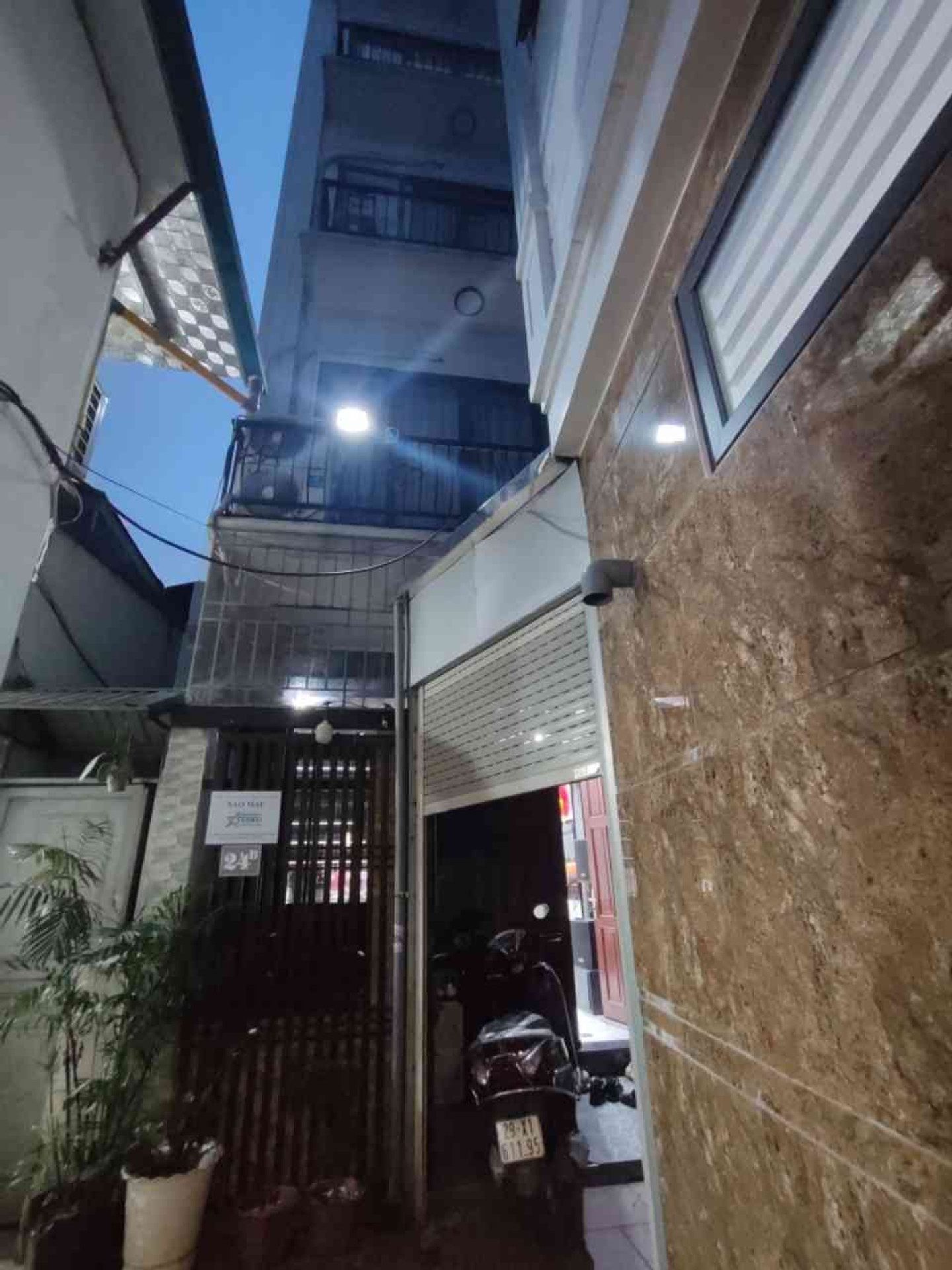 Bán nhà Giáp Nhị - diện tích 54m2 4 tầng - Ô tô đỗ cổng - giá 11,8 tỷ