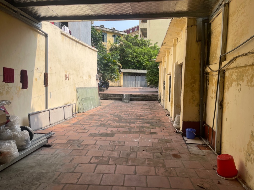 Bán nhà Minh Khai - diện tích 425m2 1 tầng - SIÊU PHẨM - 1 MẶT PHỐ - 1 MẶT NGÕ 2 Ô TÔ TRÁNH - giá 165 tỷ