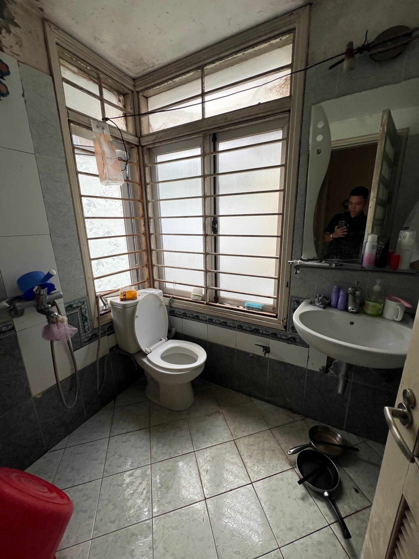 Bán nhà Cảm Hội - diện tích 37m2 5 tầng - Lô góc, ô tô đỗ cửa - giá 12,8 tỷ