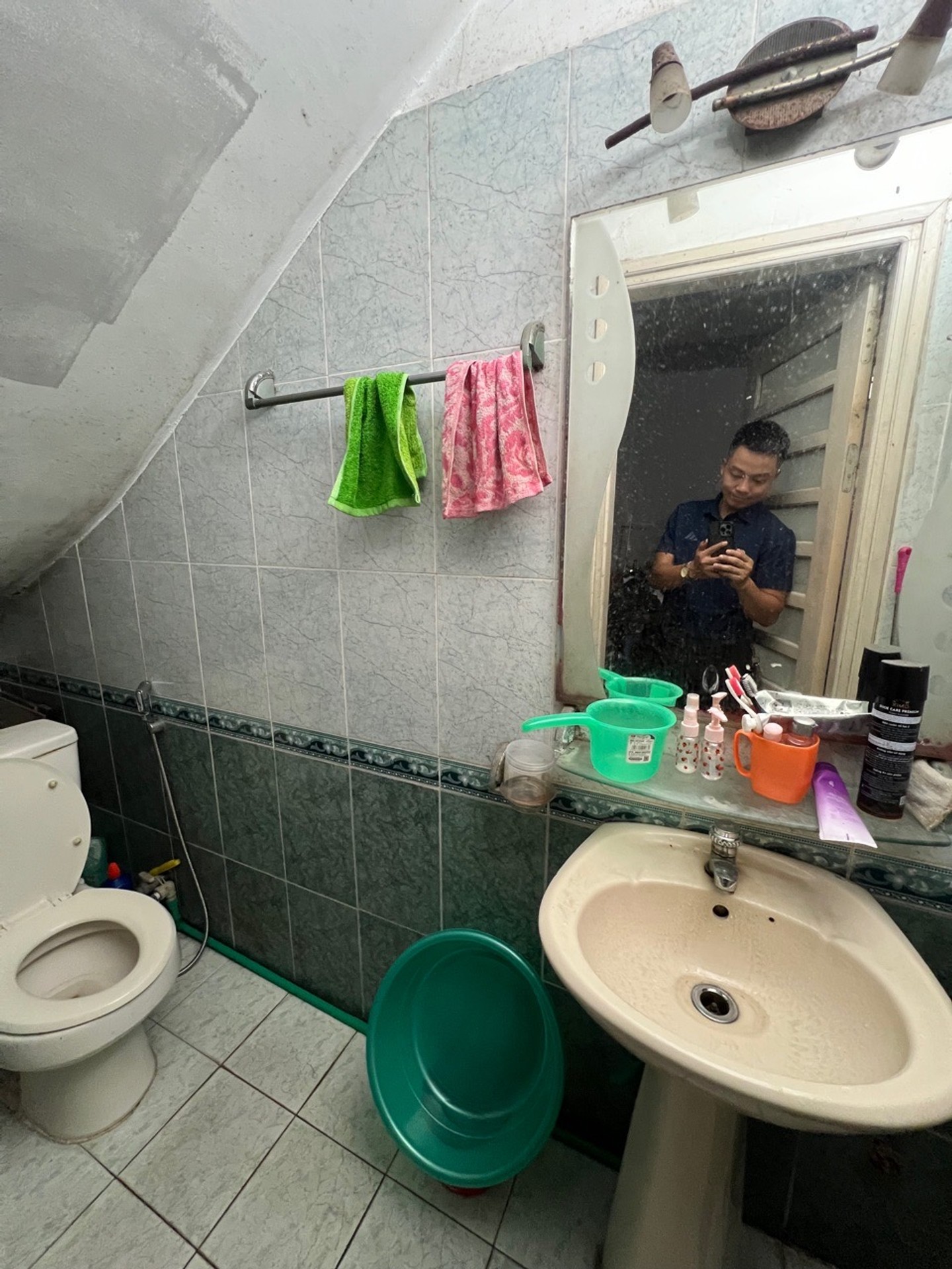 Bán nhà Cảm Hội - diện tích 37m2 5 tầng - Lô góc, ô tô đỗ cửa - giá 12,8 tỷ