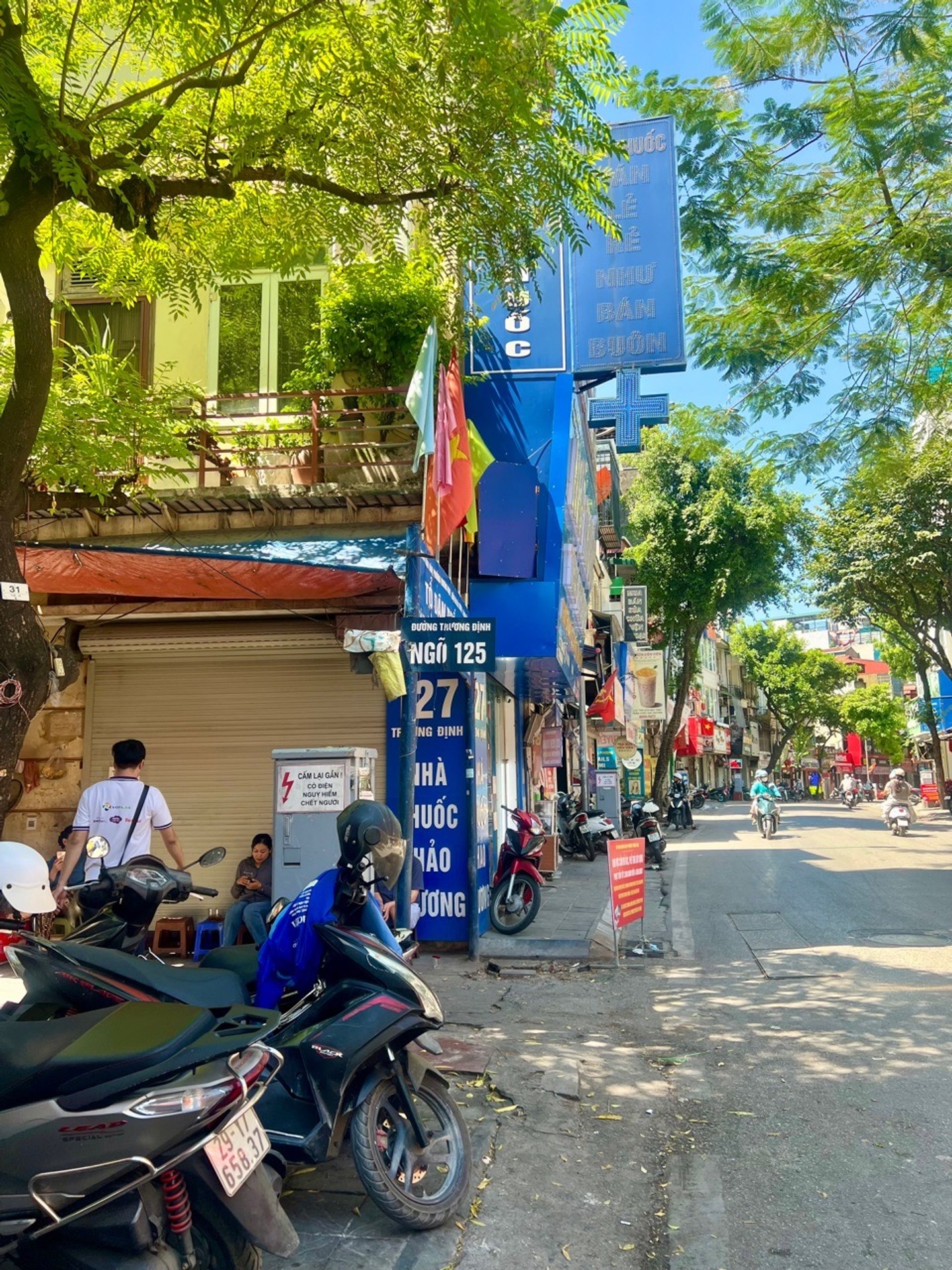 Bán nhà Trương Định - diện tích 27m2 1 tầng - Nhà cấp 4, xác định bán đất - giá 2,95 tỷ