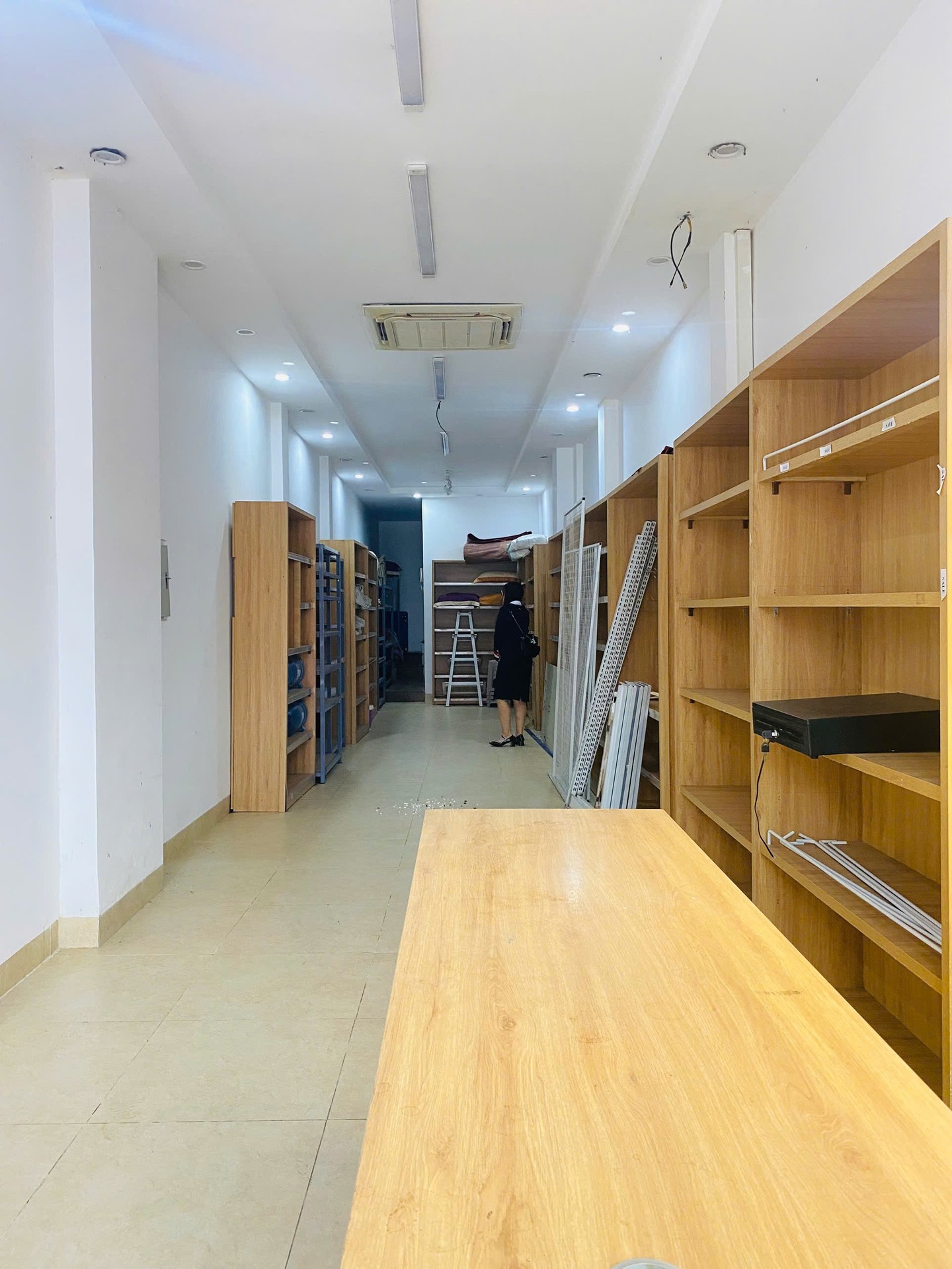 Bán nhà Thái Thịnh - diện tích 62m2 6 tầng - Kinh doanh đỉnh cao - giá 29,8 tỷ