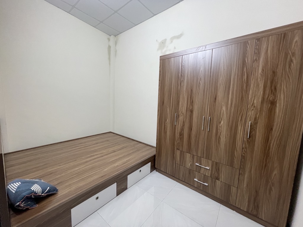 Bán nhà Định Công Thượng - diện tích 30m2 2 tầng - Ô tô tránh - giá 2,55 tỷ