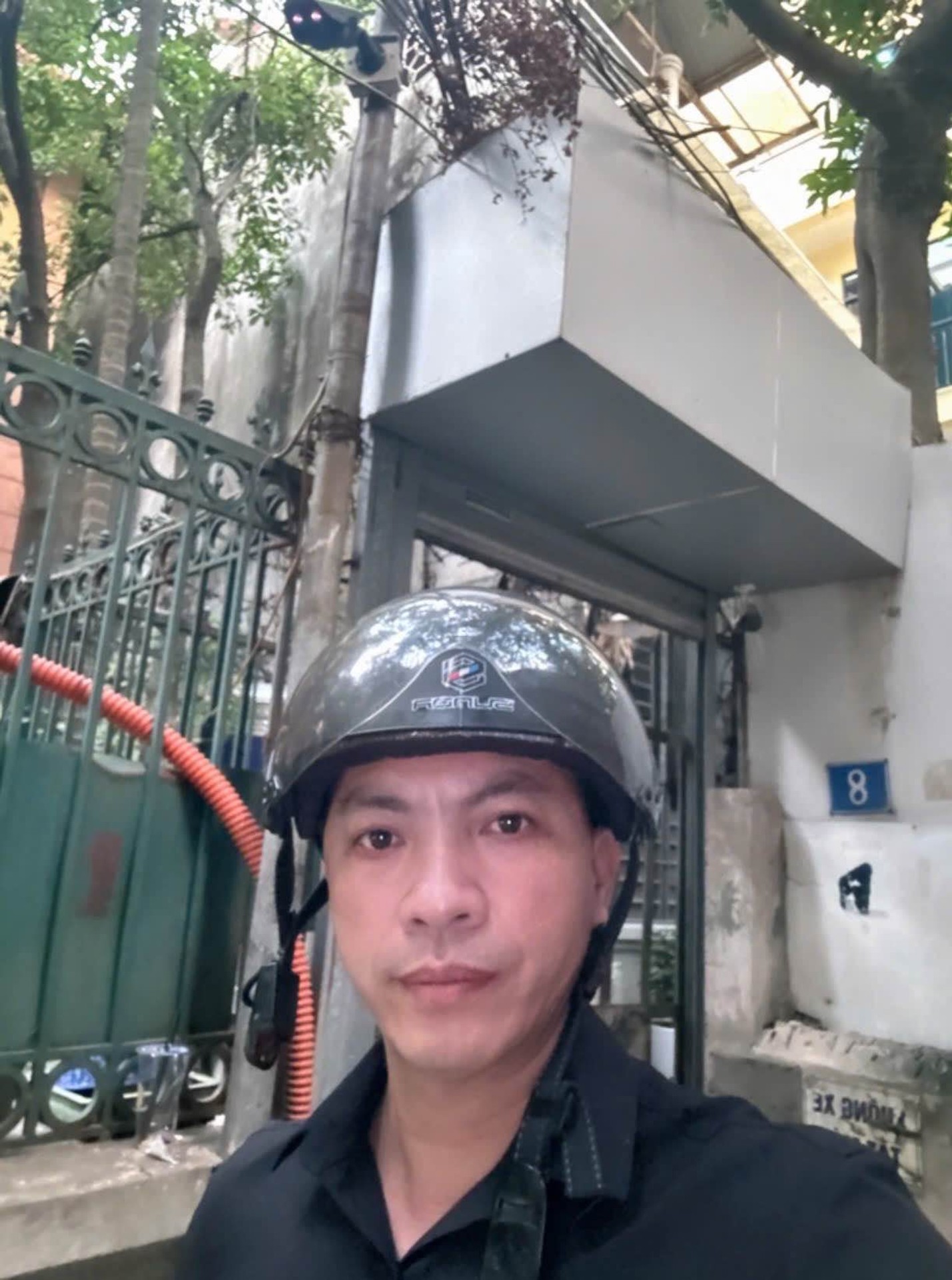 Bán nhà Nguyễn Ngọc Vũ - diện tích 381m2 5 tầng - Đang cập nhật - giá 45 tỷ