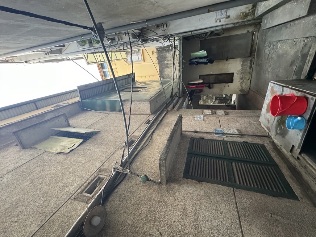 Bán nhà Nguyễn Ngọc Vũ - diện tích 381m2 5 tầng - Đang cập nhật - giá 45 tỷ