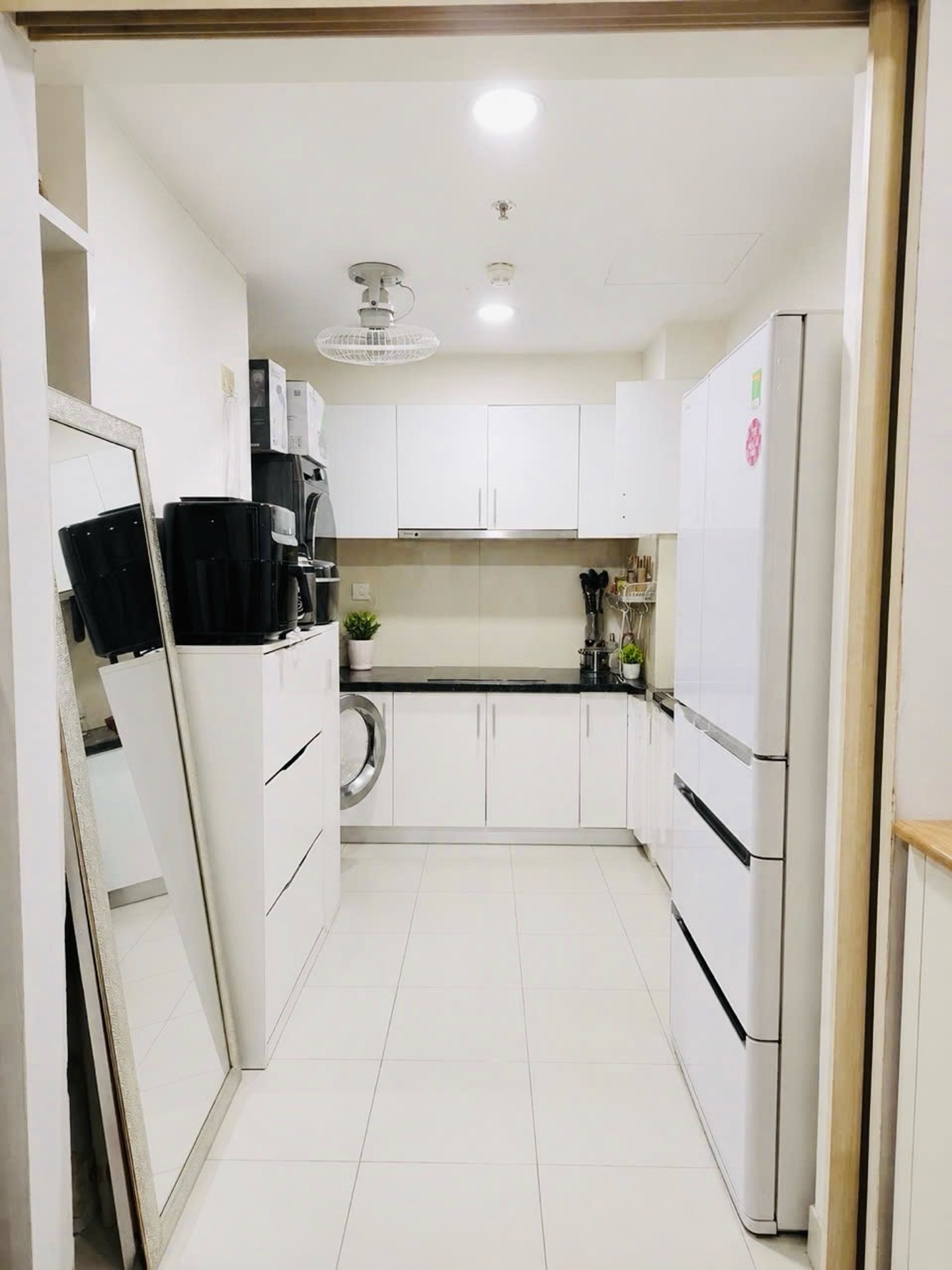 Bán nhà Minh Khai - diện tích 93m2 5 tầng - Căn hộ đẹp, vị trí đẹp - giá 10,9 tỷ