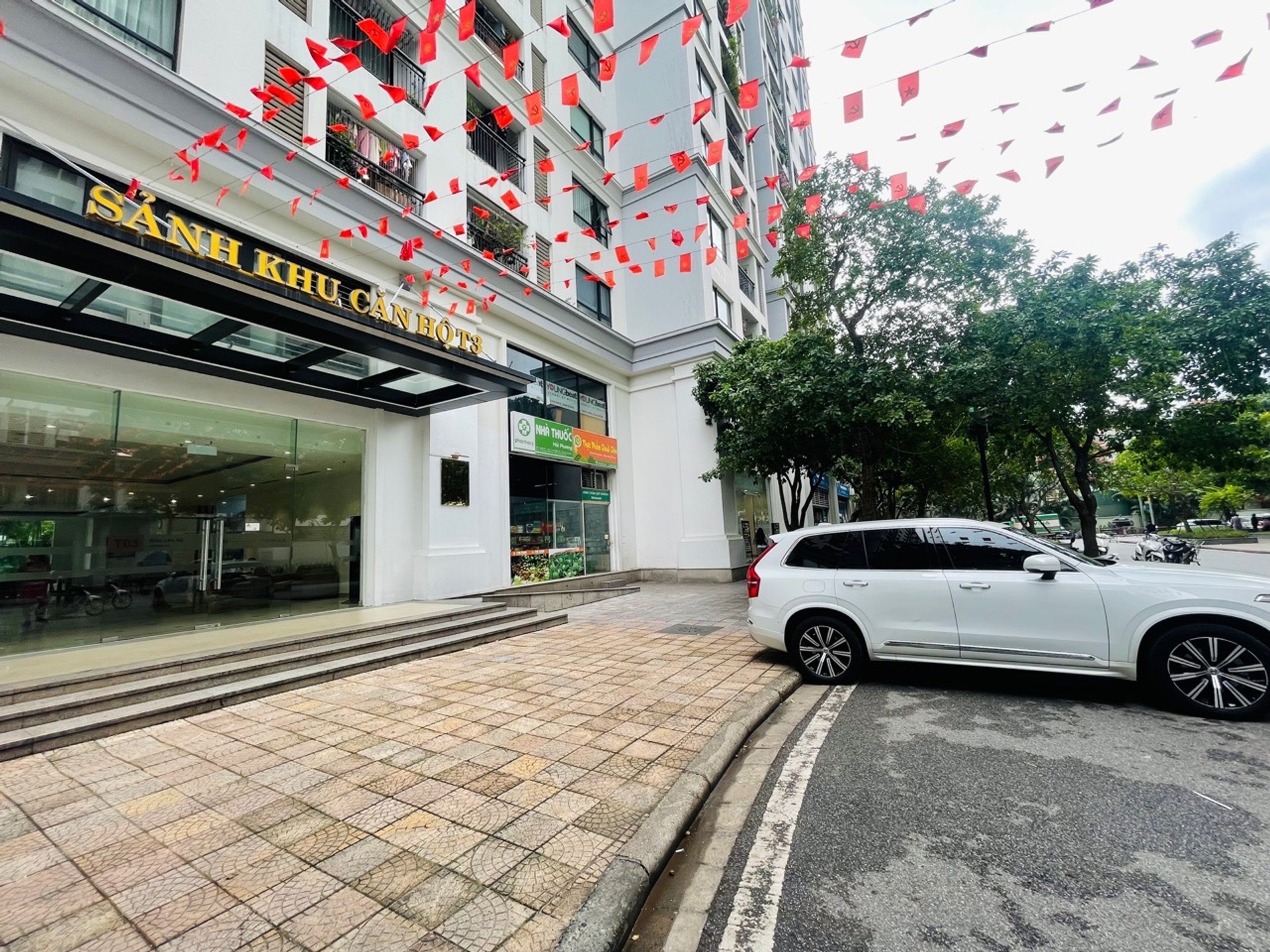 Bán nhà Minh Khai - diện tích 93m2 5 tầng - Căn hộ đẹp, vị trí đẹp - giá 10,9 tỷ