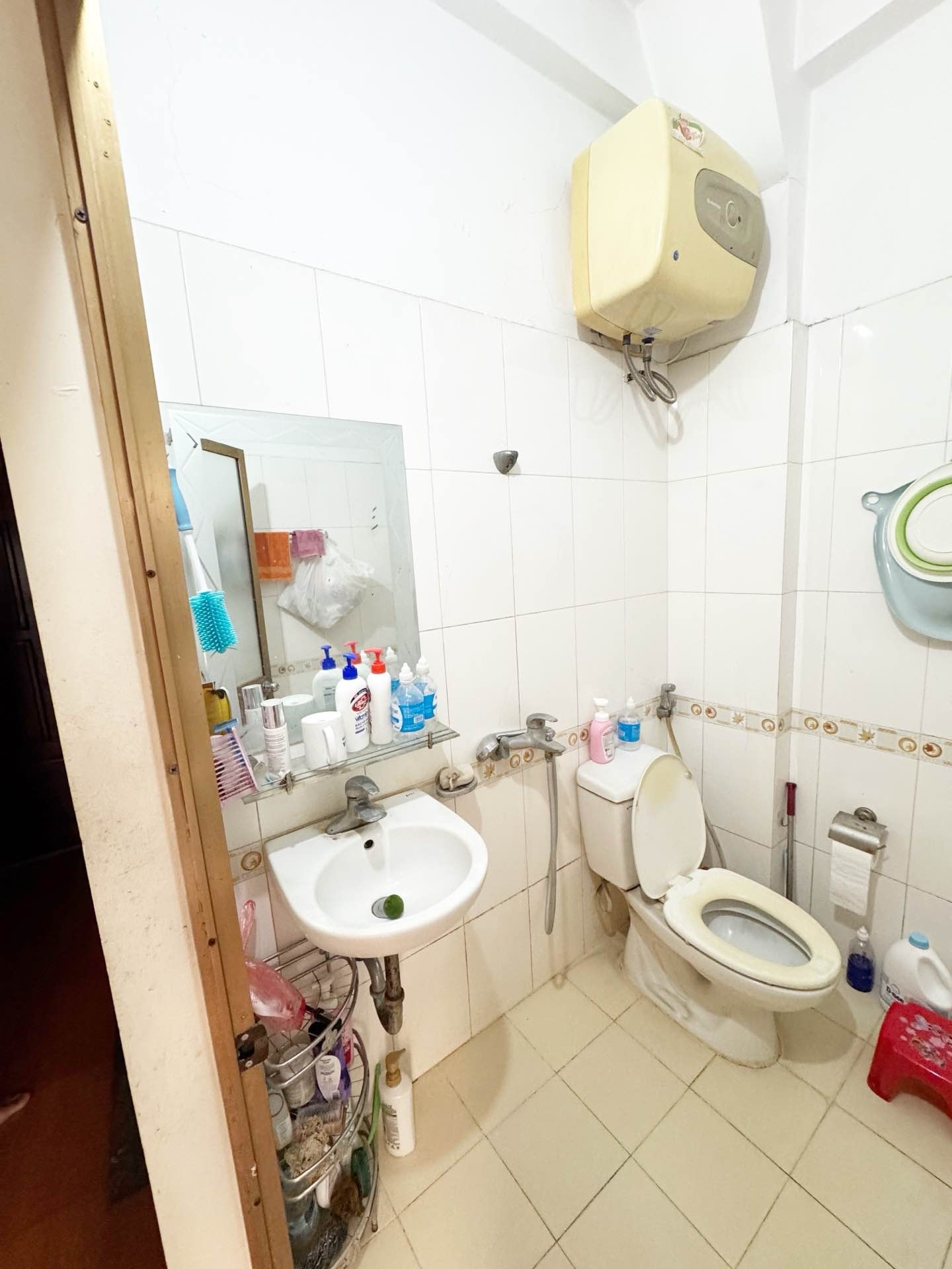 Bán nhà Chùa Quỳnh - diện tích 30m2 5 tầng - Ô tô tránh - giá 14,98 tỷ