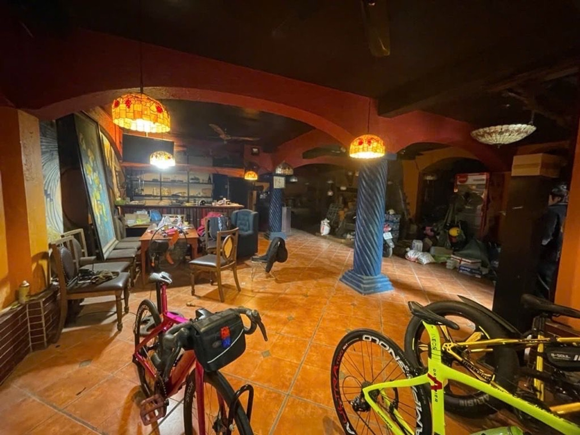 Bán nhà Giảng Võ - diện tích 209m2 4 tầng - Mặt tiền rộng khủng - giá 103 tỷ