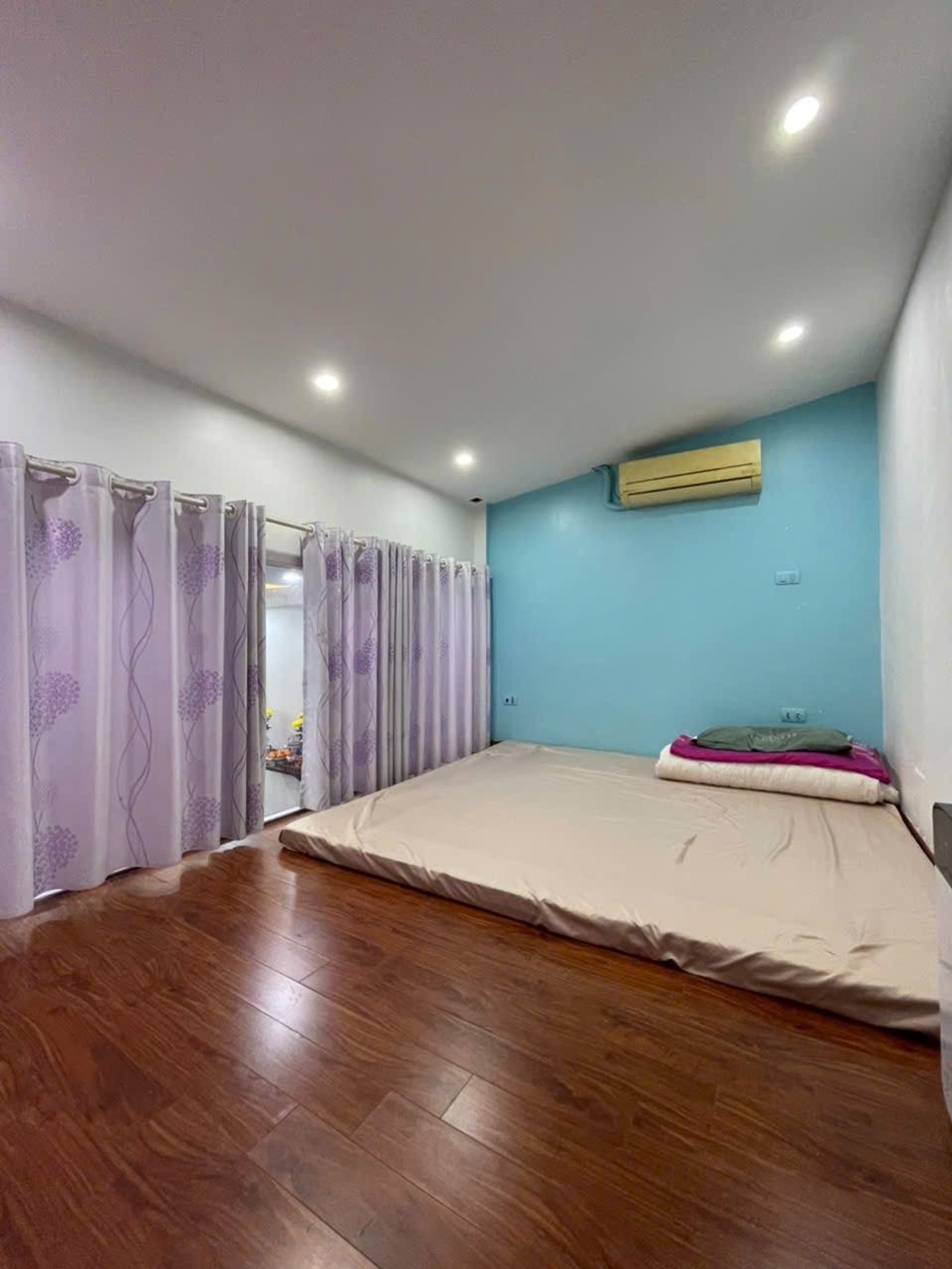 Bán nhà Lê Trọng Tấn - diện tích 46m2 2 tầng - Ô TÔ 30M - giá 2,7 tỷ