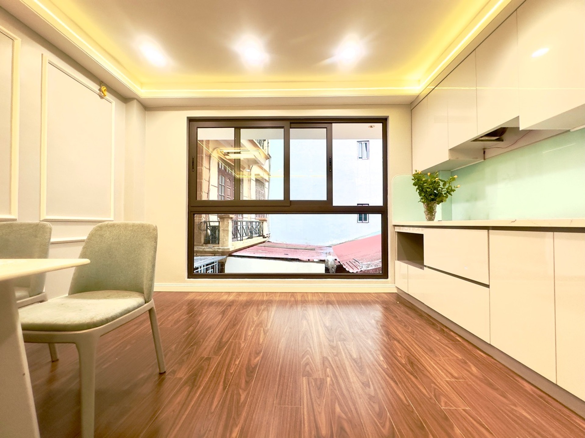 Bán nhà Lê Trọng Tấn - diện tích 48m2 6 tầng - Nhà đẹp lung linh - giá 12,9 tỷ