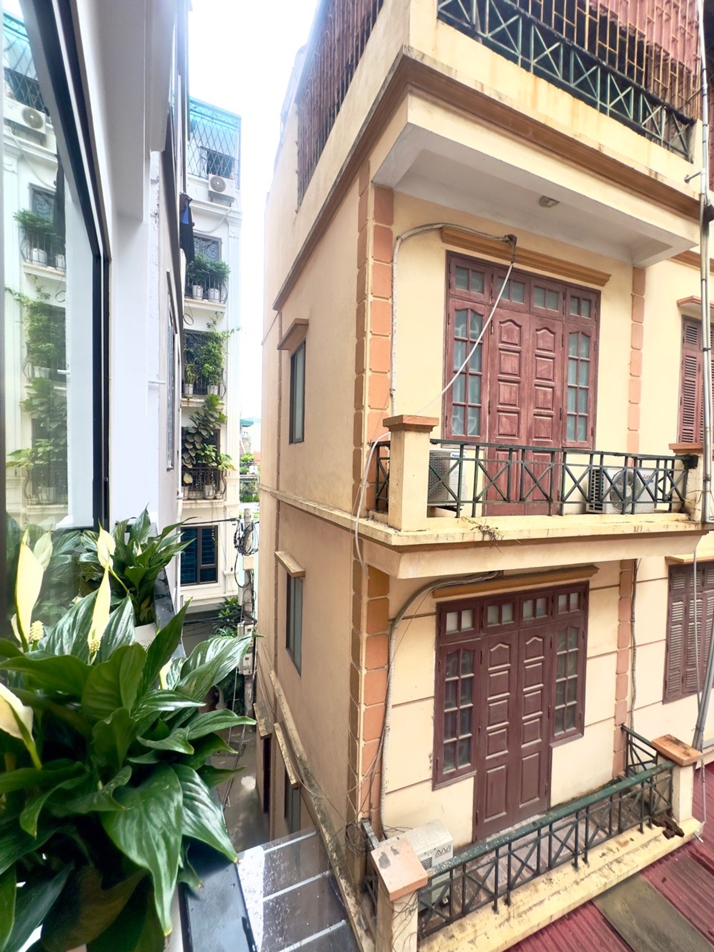 Bán nhà Lê Trọng Tấn - diện tích 48m2 6 tầng - Nhà đẹp lung linh - giá 12,9 tỷ