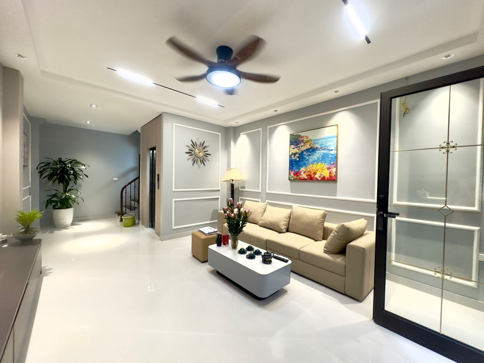 Bán nhà Lê Trọng Tấn - diện tích 48m2 6 tầng - Nhà đẹp lung linh - giá 12,9 tỷ