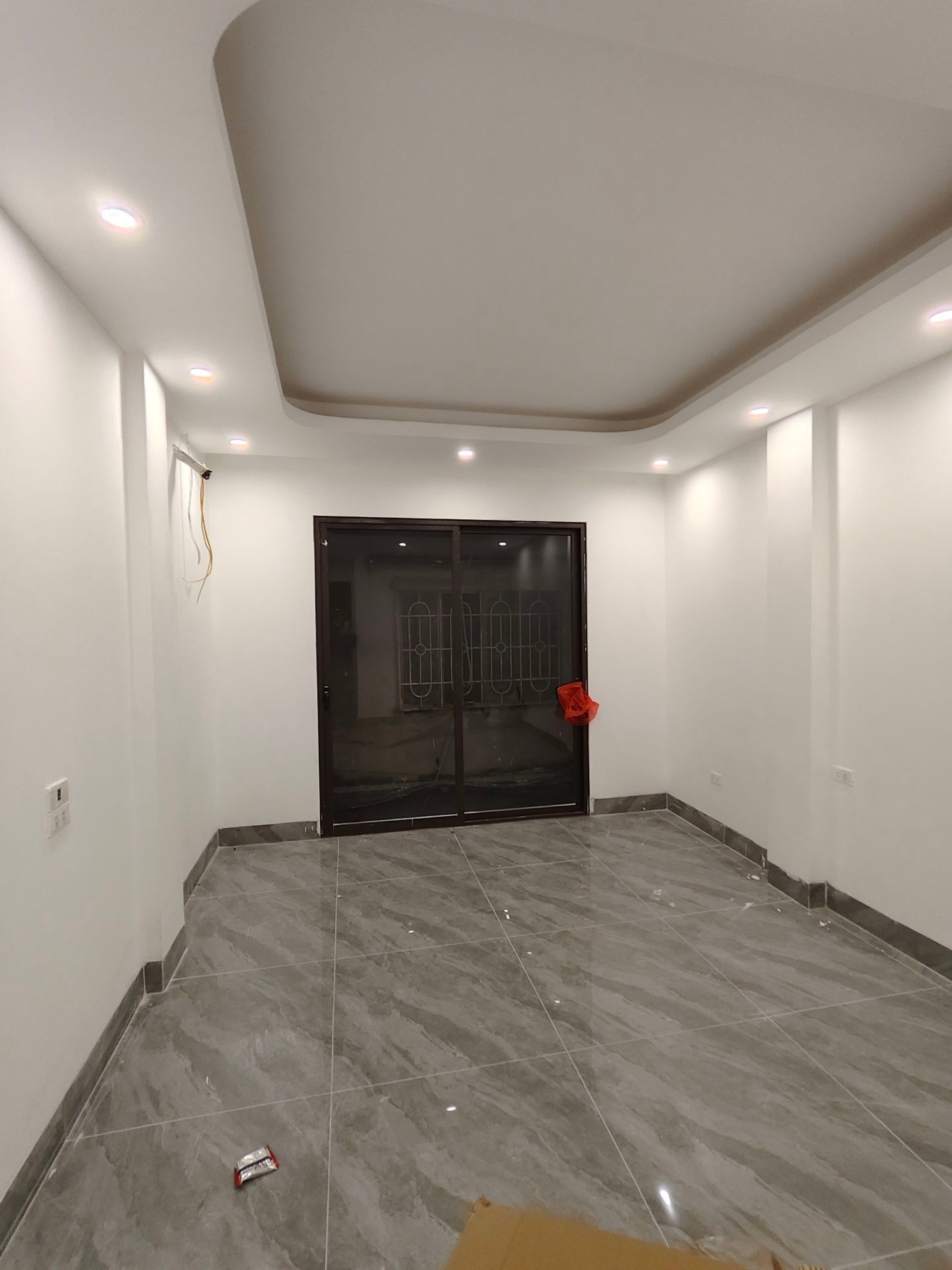 Bán nhà Tân Mai - diện tích 44m2 4 tầng - Ô tô đỗ sát cửa - giá 14 tỷ