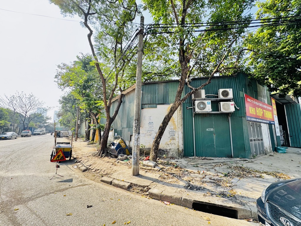 Bán nhà Ngõ 4 ô tô trở lên - diện tích 1133m2 1 tầng - Lô góc 2 mặt thoáng - giá 270 tỷ