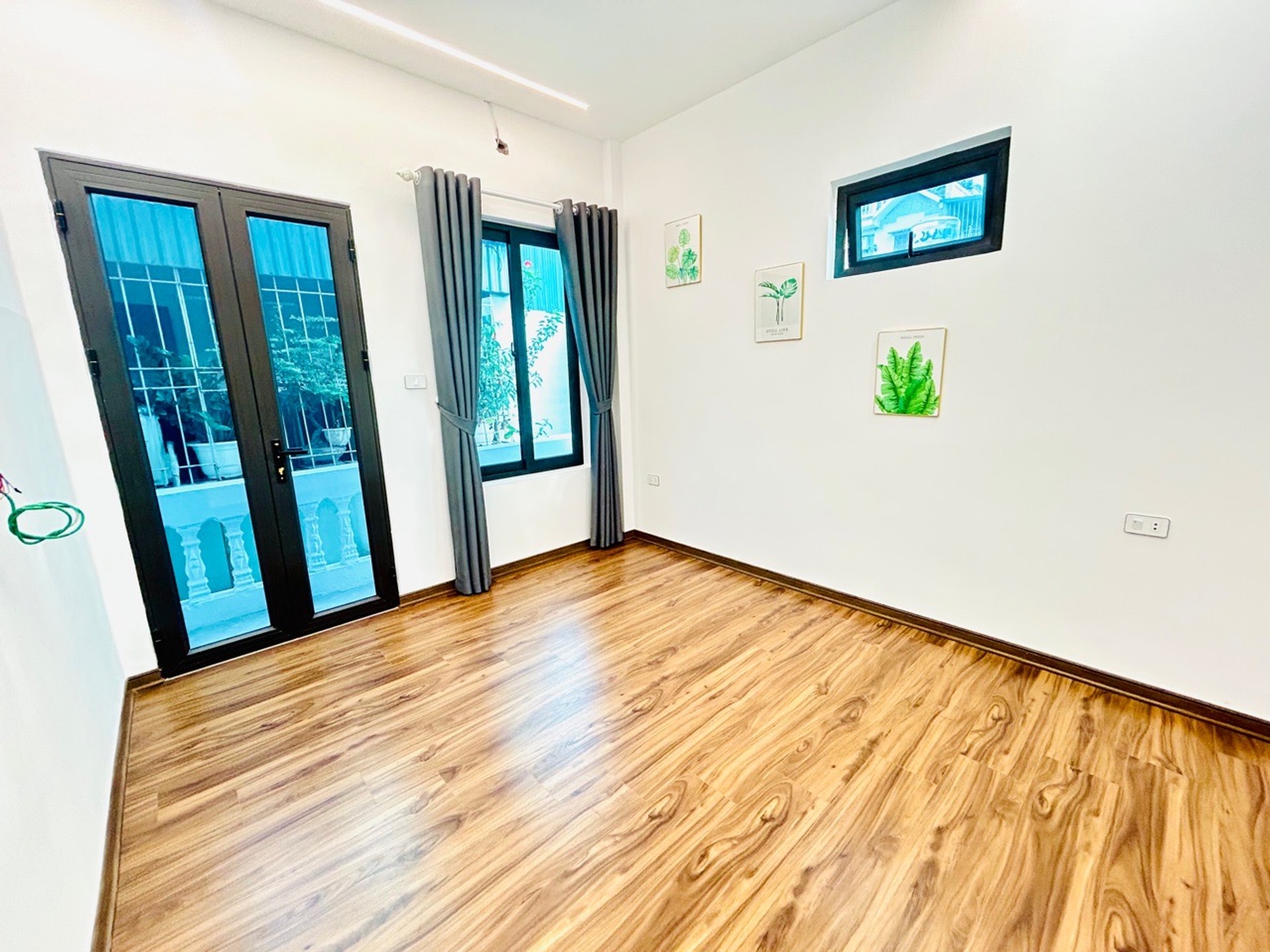 Bán nhà Đông Thiên - diện tích 32m2 4 tầng - Nhà chưa sổ - giá 4,65 tỷ