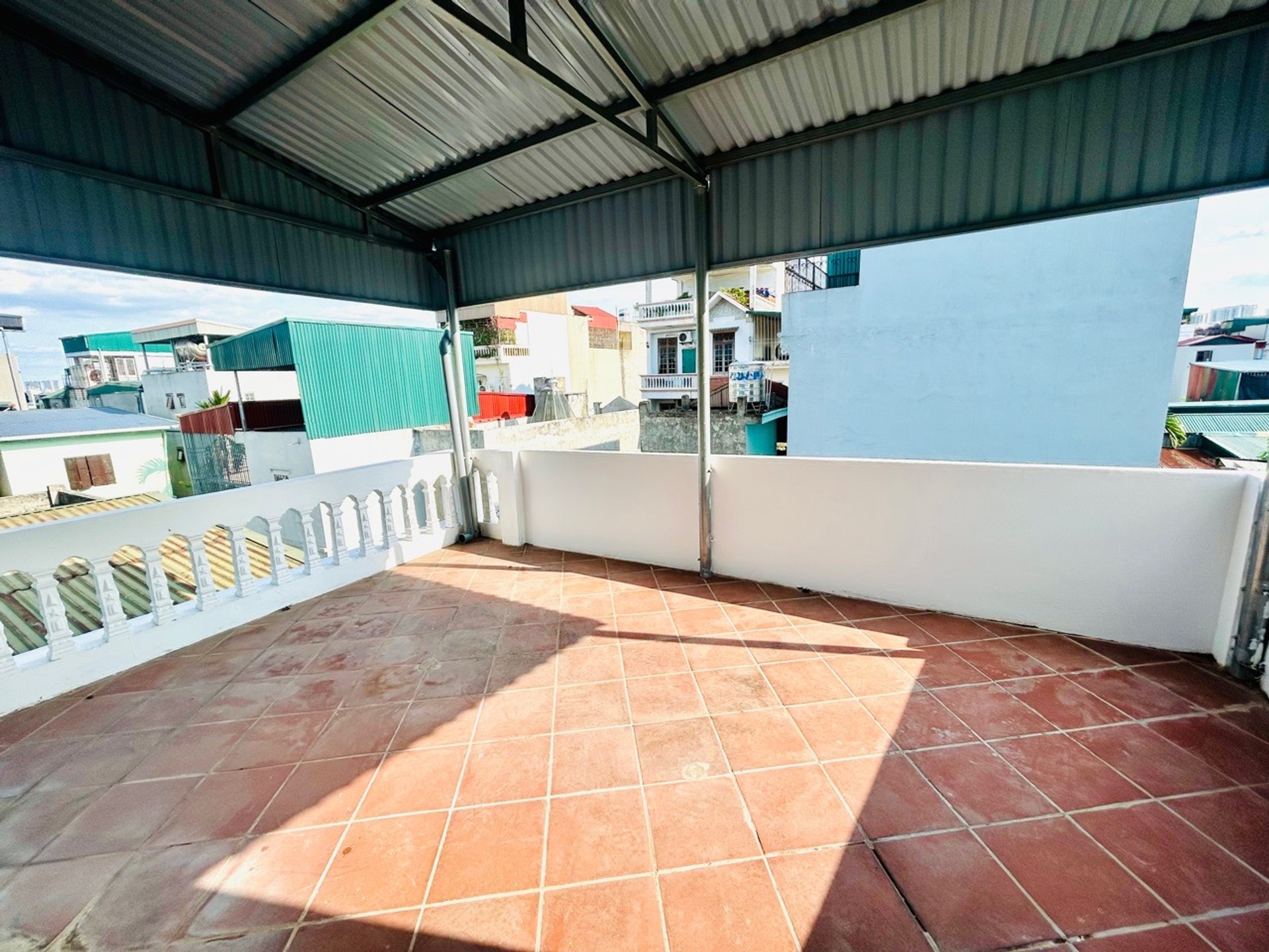 Bán nhà Đông Thiên - diện tích 32m2 4 tầng - Nhà chưa sổ - giá 4,65 tỷ