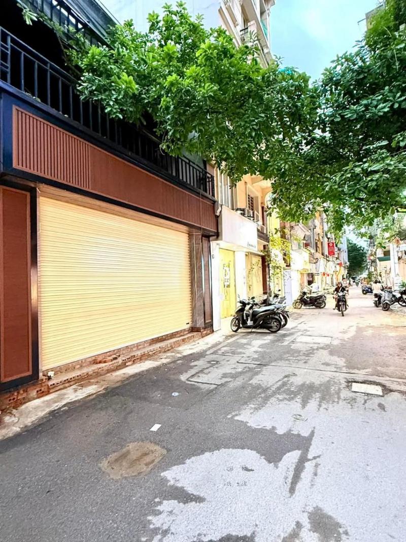 Bán nhà Đặng Văn Ngữ - diện tích 170m2 4 tầng - Nhà 2 sổ 1 chủ - giá 93 tỷ