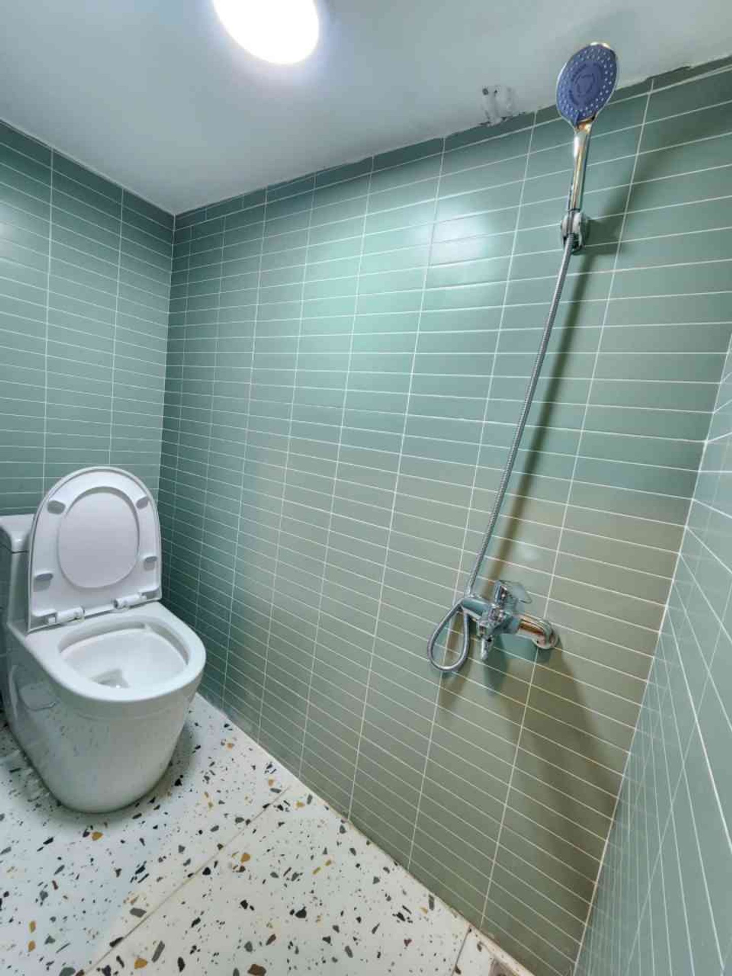Bán nhà Tân Mai - diện tích 110m2 2 tầng - Lô góc 3 mặt thoáng - giá 4,7 tỷ