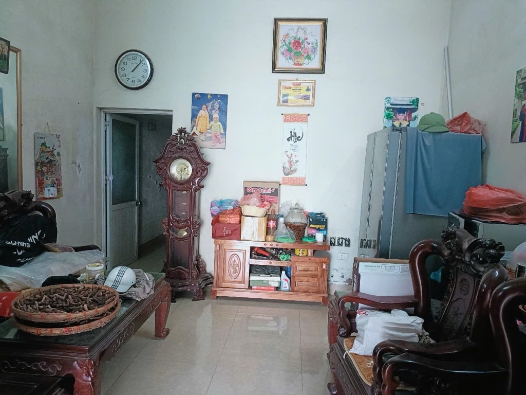 Bán nhà Trịnh Đình Cửu - diện tích 120m2 2 tầng - Mặt phố vỉa hè rộng - giá 31 tỷ