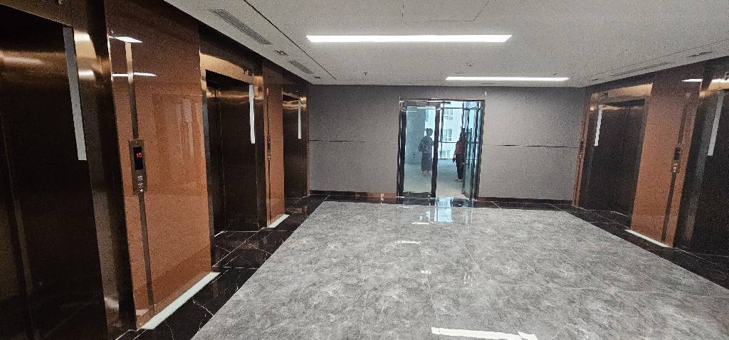 Bán nhà Bạch Mai - diện tích 176m2 9 tầng - Bán sàn văn phòng thương mại - giá 9,7 tỷ