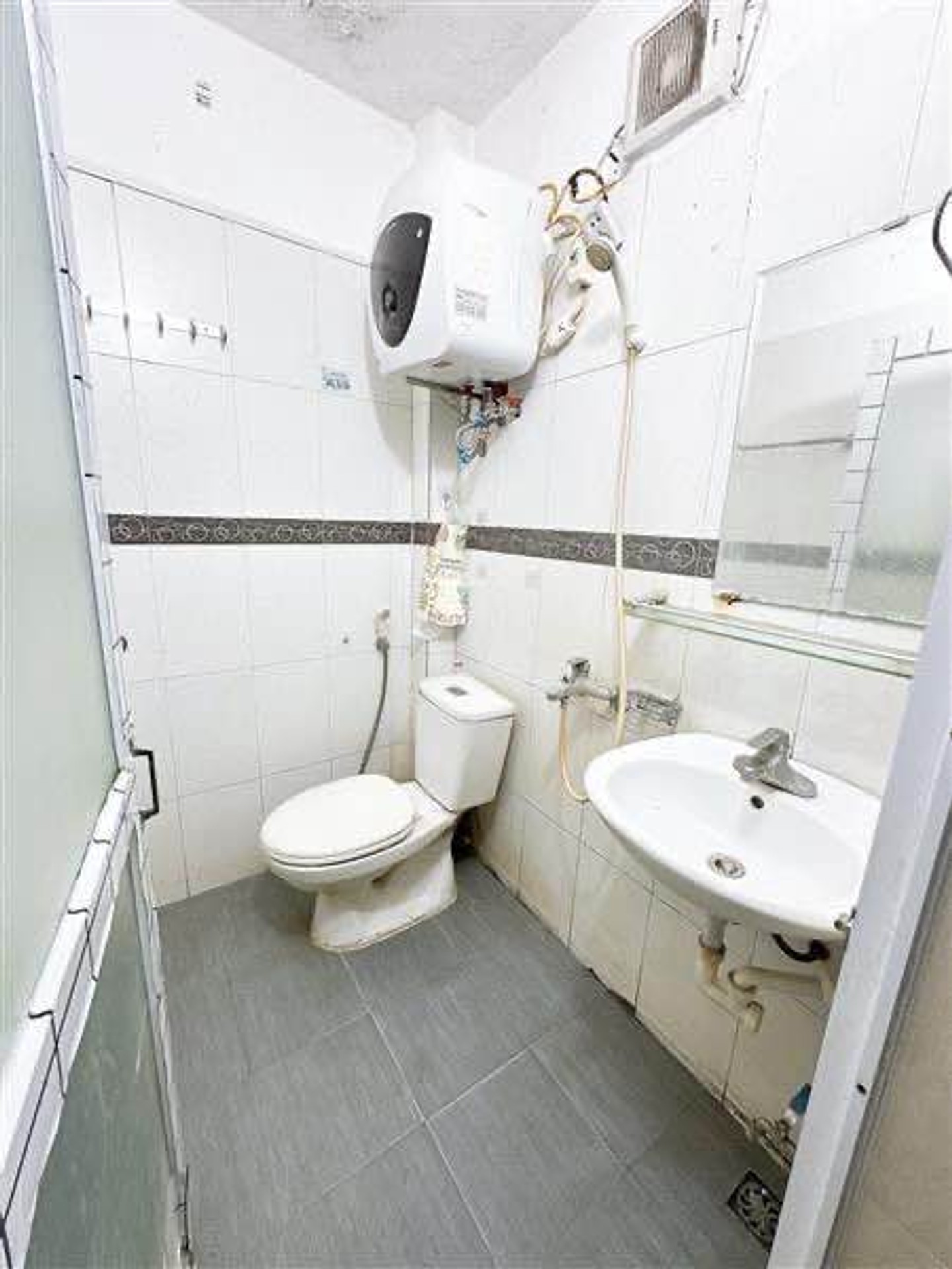 Bán nhà Lĩnh Nam - diện tích 22m2 3 tầng - Nhà đẹp hiếm có - giá 1,7 tỷ