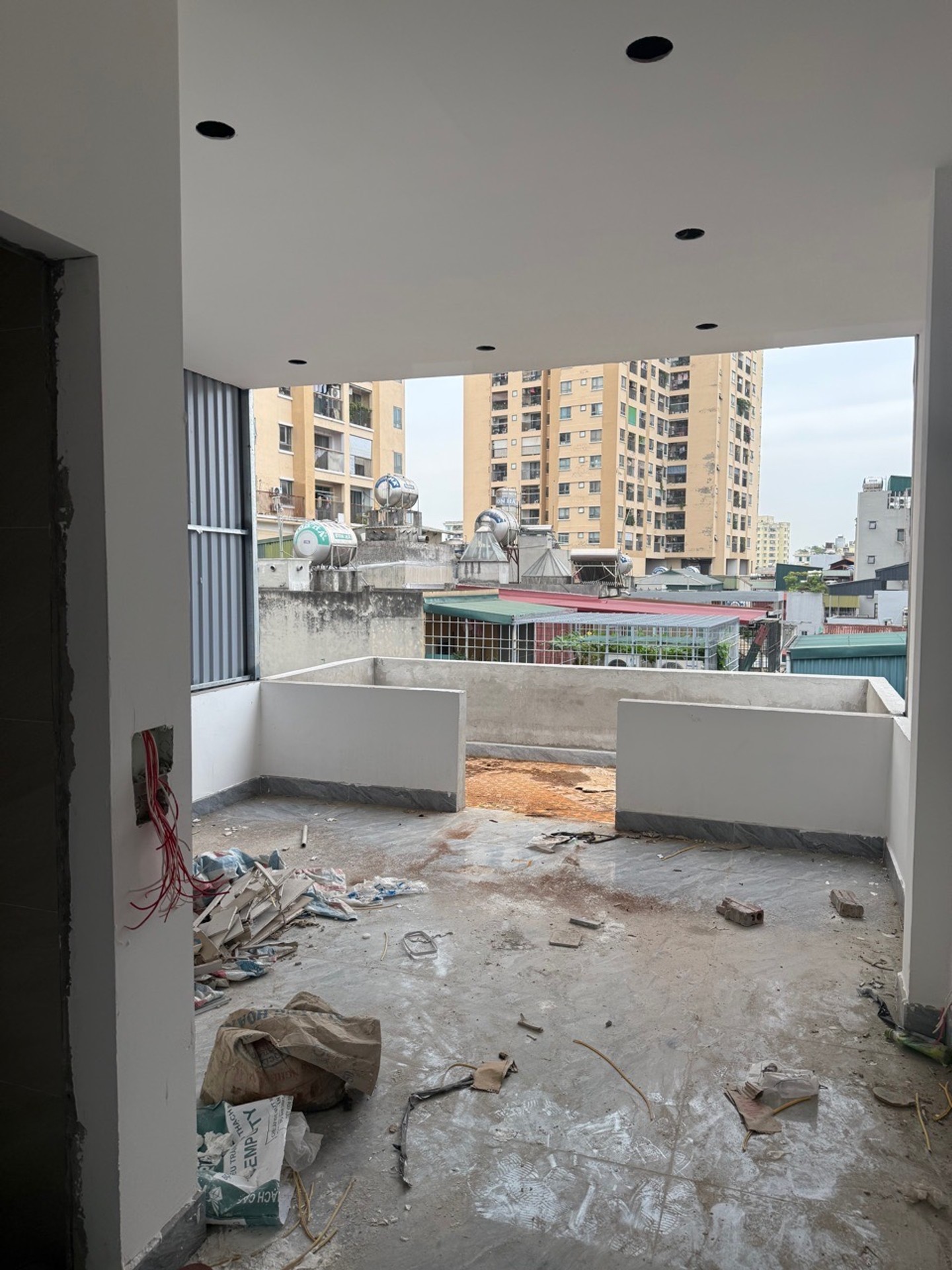 Bán nhà Định Công - diện tích 42m2 6 tầng - Thang máy, ngõ thông - giá 13 tỷ