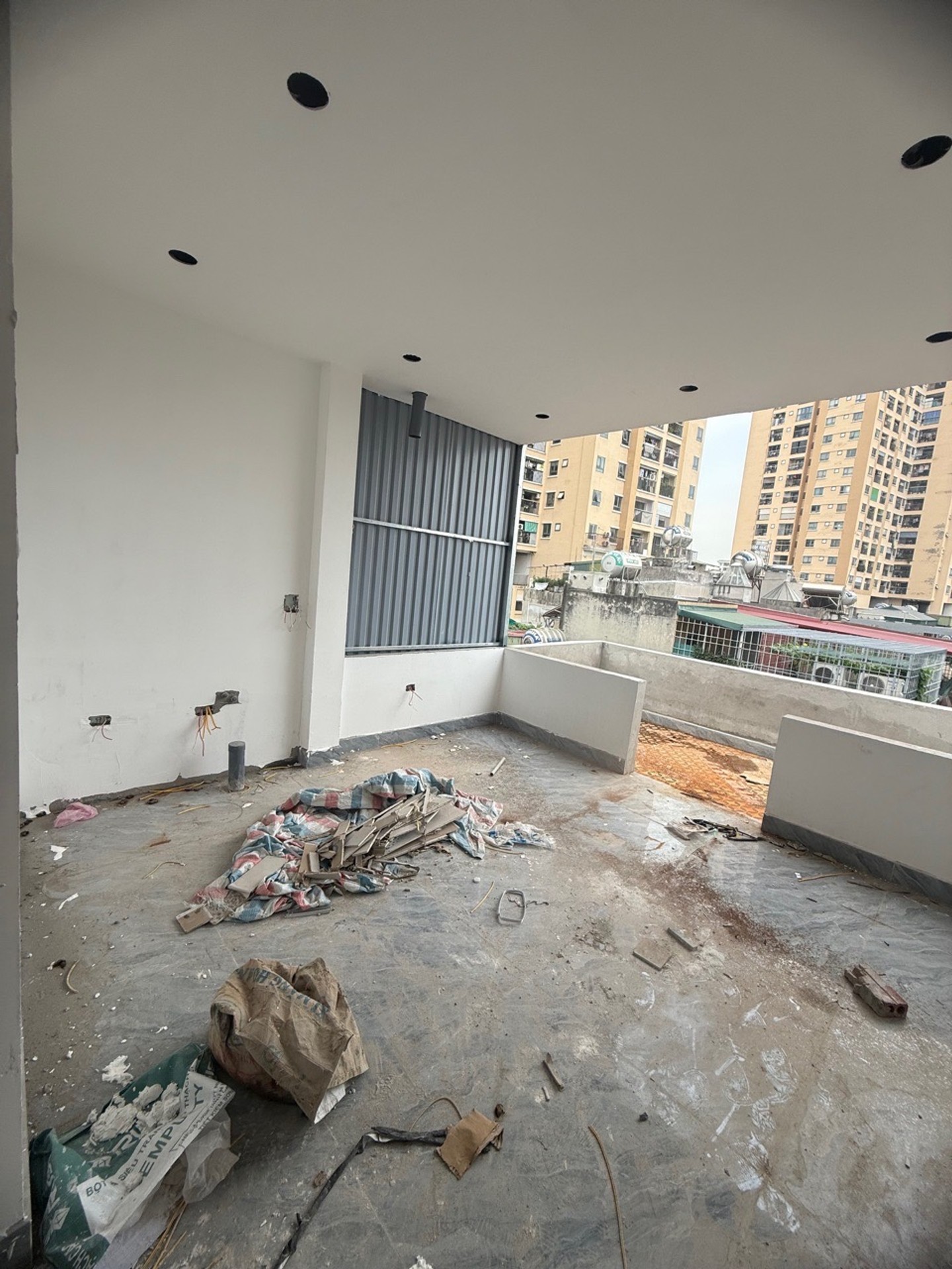 Bán nhà Định Công - diện tích 42m2 6 tầng - Thang máy, ngõ thông - giá 13 tỷ