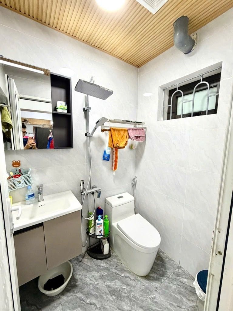 Bán nhà Lạc Trung - diện tích 102m2 14 tầng - Vị trí đẹp nhất ngõ 230 - giá 8,7 tỷ