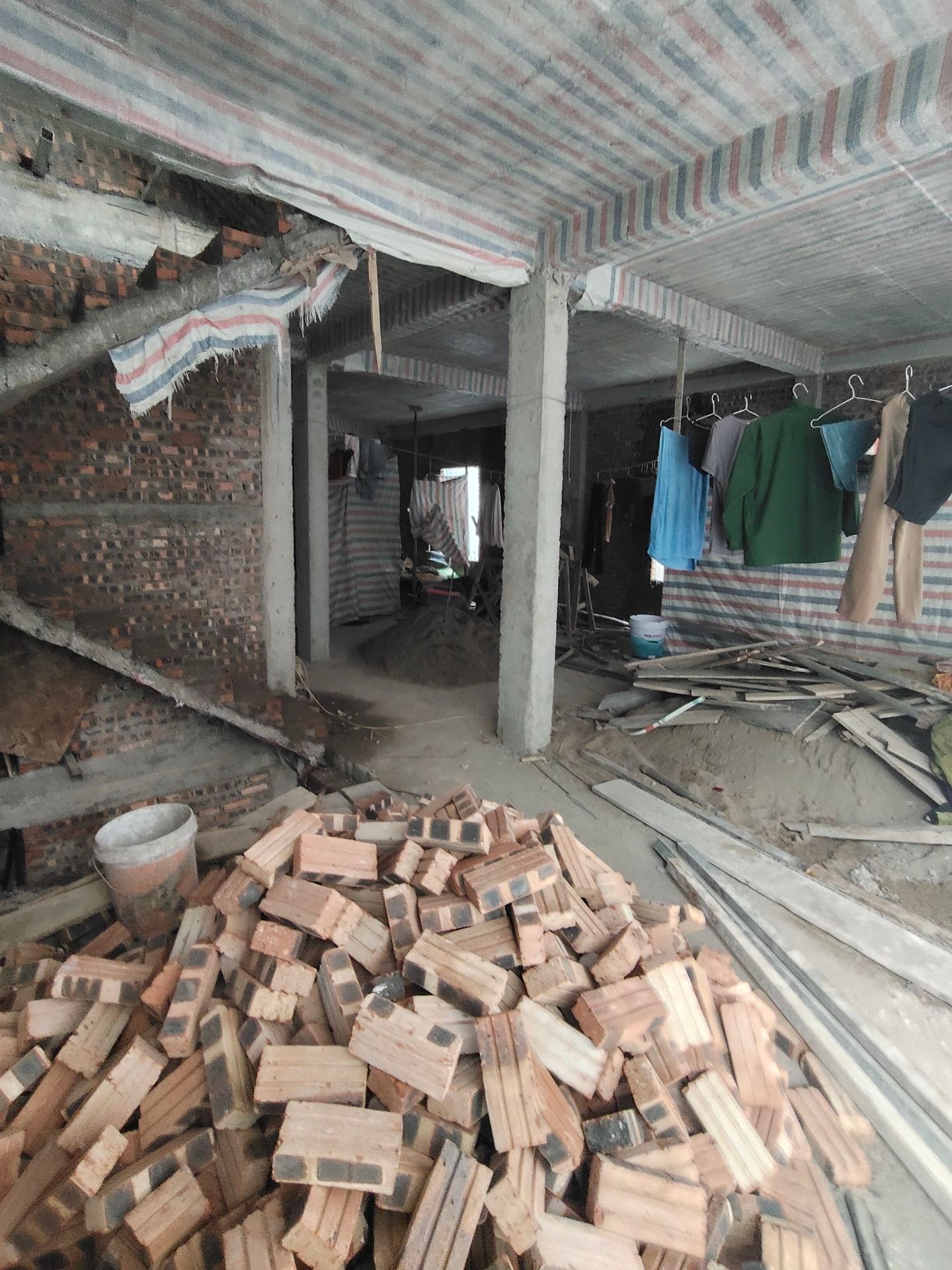 Bán nhà Bùi Xương Trạch - diện tích 88m2 7 tầng - Lô góc 2 mặt thoáng - giá 38 tỷ