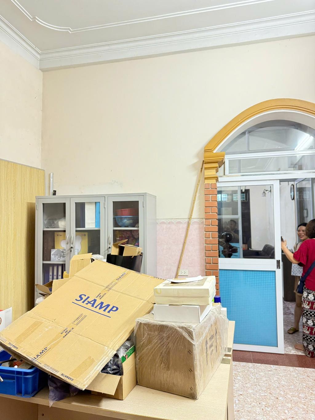 Bán nhà Lĩnh Nam - diện tích 65m2 3 tầng - Ô TÔ CẤT TRONG NHÀ - giá 41 tỷ