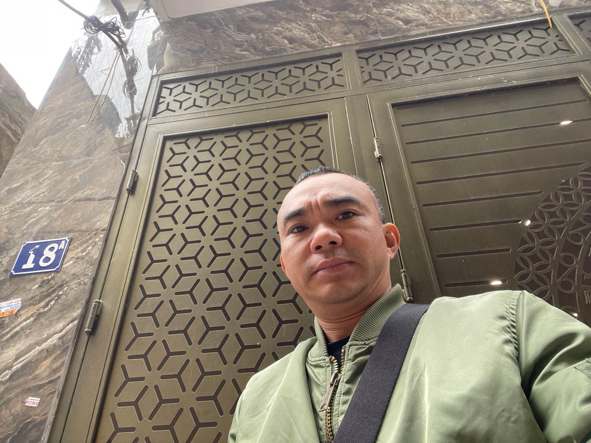 Bán nhà Minh Khai - diện tích 86m2 6 tầng - Ngõ 2 - 2.5m - giá 25,5 tỷ