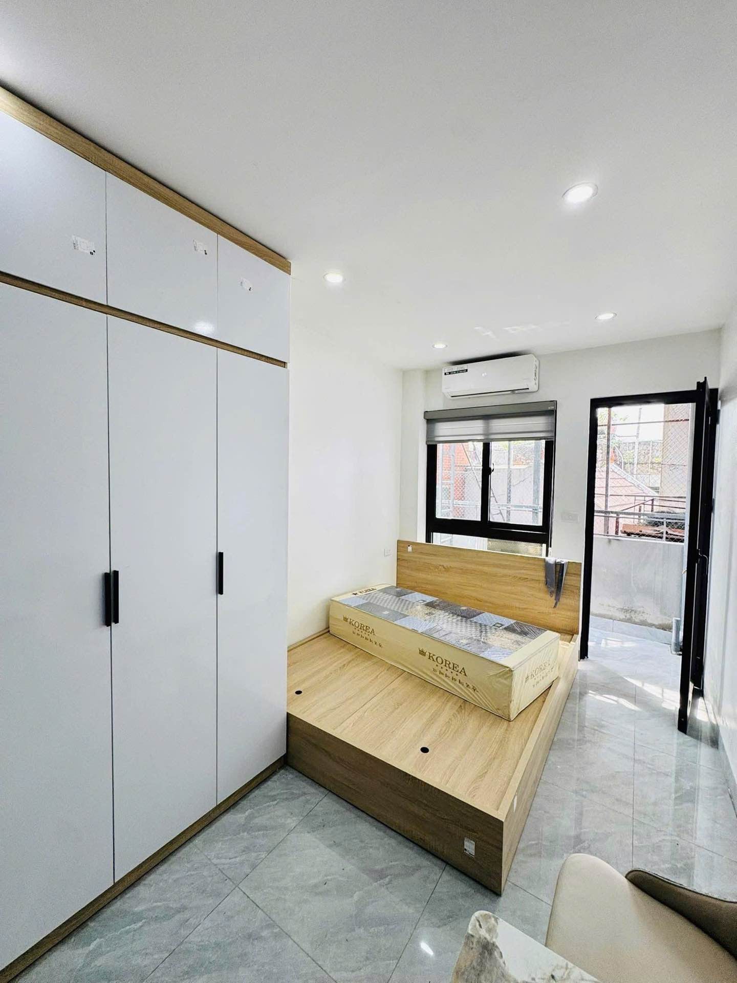 Bán nhà Minh Khai - diện tích 86m2 6 tầng - Ngõ 2 - 2.5m - giá 25,5 tỷ