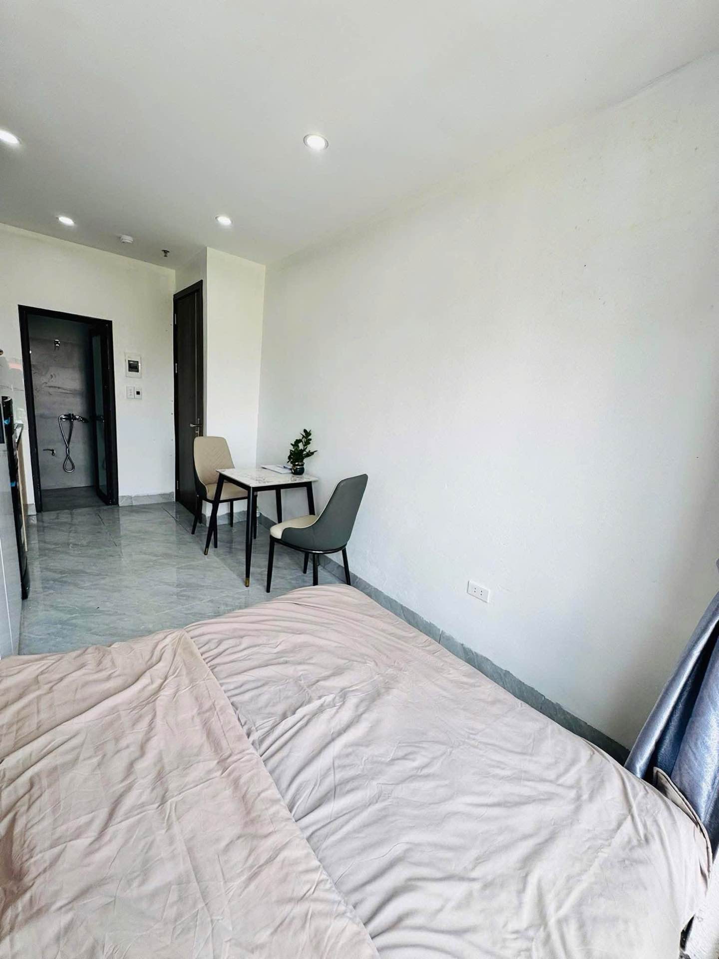 Bán nhà Minh Khai - diện tích 86m2 6 tầng - Ngõ 2 - 2.5m - giá 25,5 tỷ