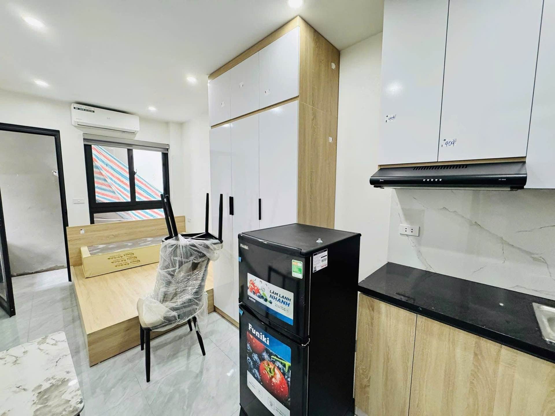 Bán nhà Minh Khai - diện tích 86m2 6 tầng - Ngõ 2 - 2.5m - giá 25,5 tỷ