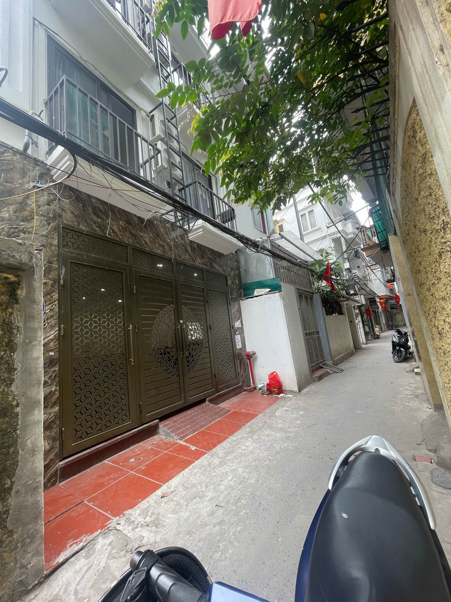 Bán nhà Minh Khai - diện tích 86m2 6 tầng - Ngõ 2 - 2.5m - giá 25,5 tỷ