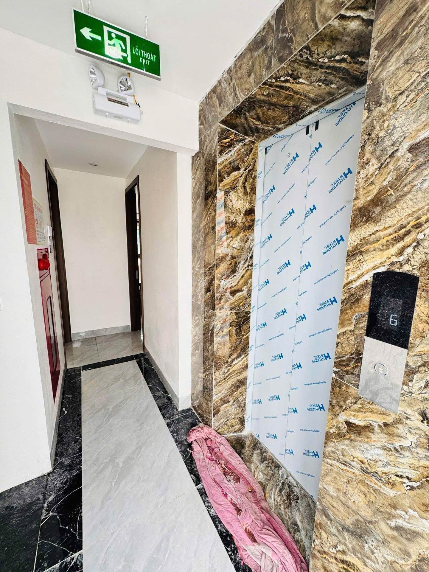 Bán nhà Minh Khai - diện tích 86m2 6 tầng - Ngõ 2 - 2.5m - giá 25,5 tỷ