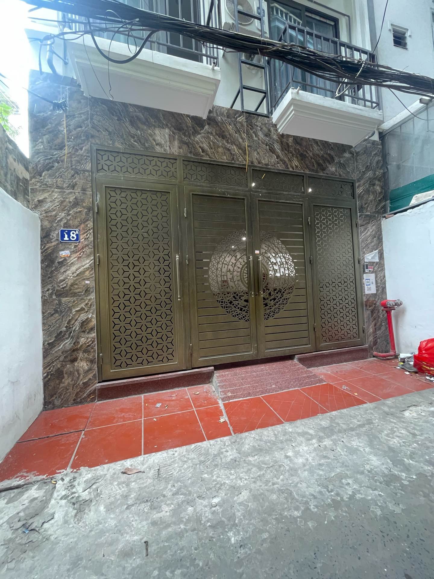 Bán nhà Minh Khai - diện tích 86m2 6 tầng - Ngõ 2 - 2.5m - giá 25,5 tỷ