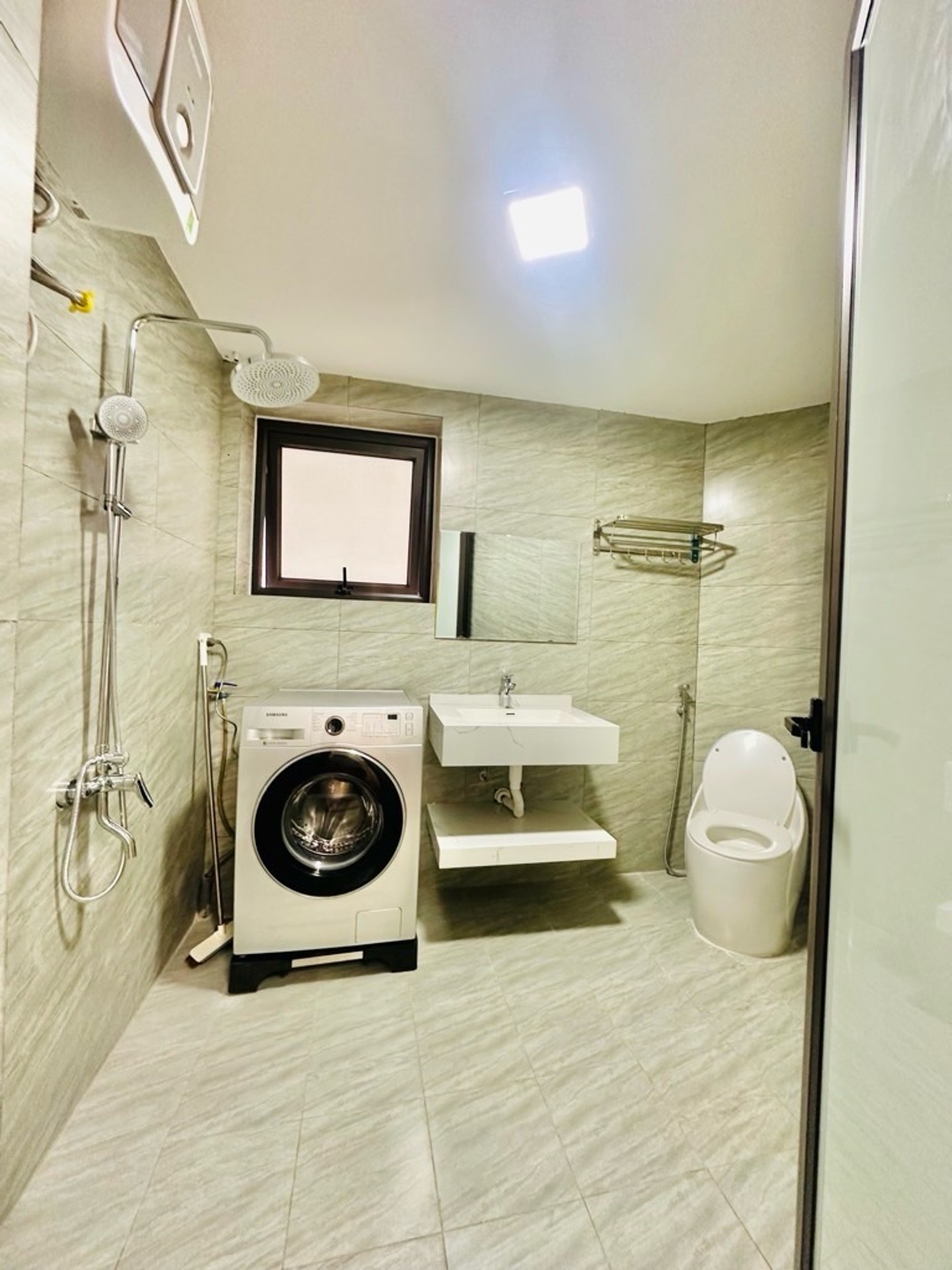 Bán nhà Đồng Tàu - diện tích 95m2 1 tầng - Chung cư đẹp hiếm có - giá 6,4 tỷ